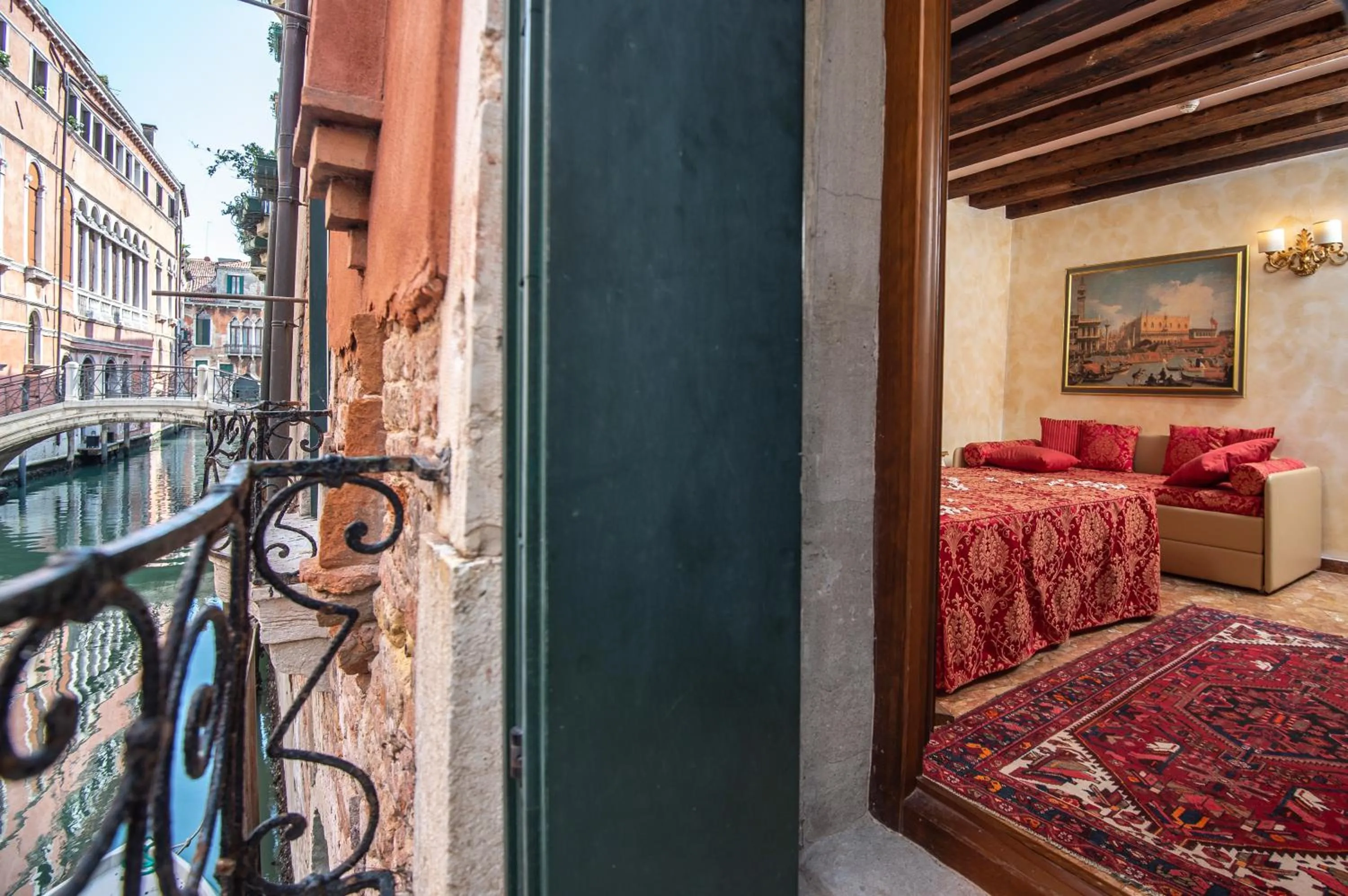 Bed in Hotel Mercurio