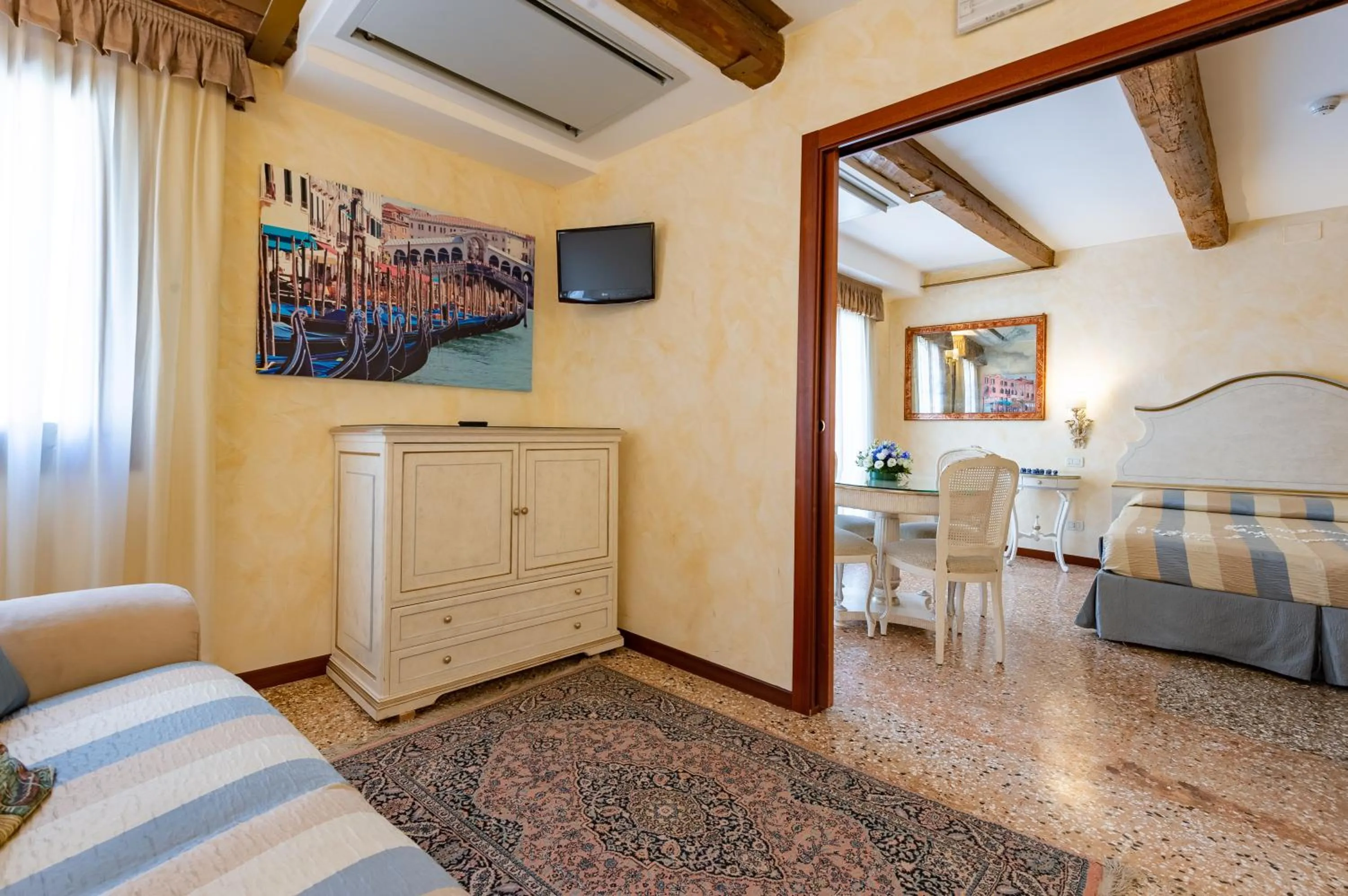 Bed in Hotel Mercurio