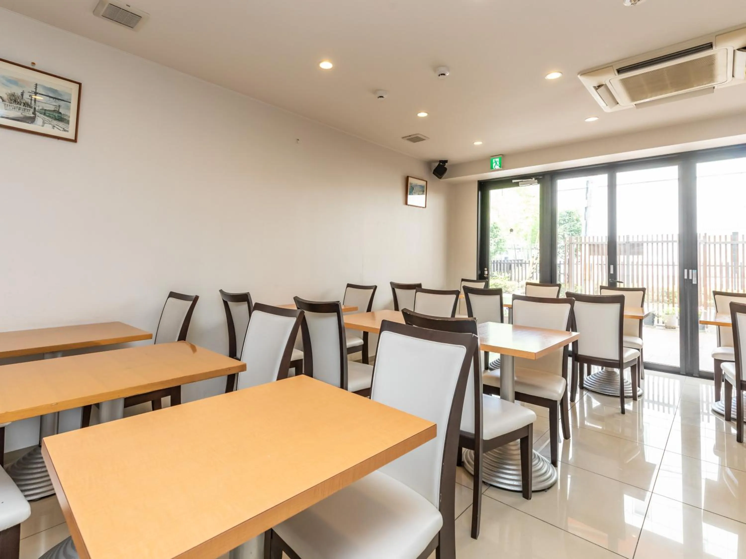 Restaurant/places to eat in Hotel Excellence Kyoto Station Hachijo