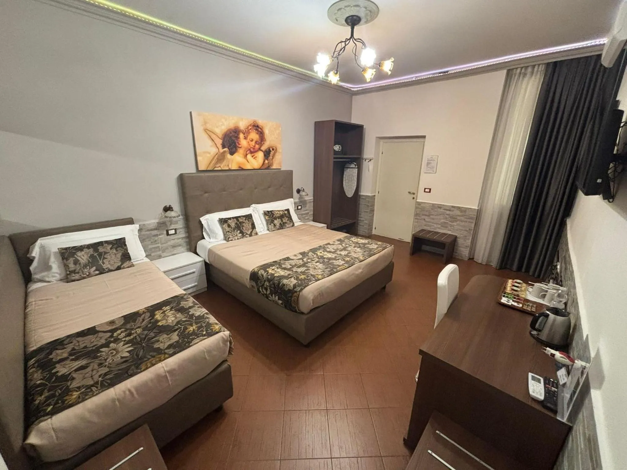 Bedroom, Bed in Hotel Ester