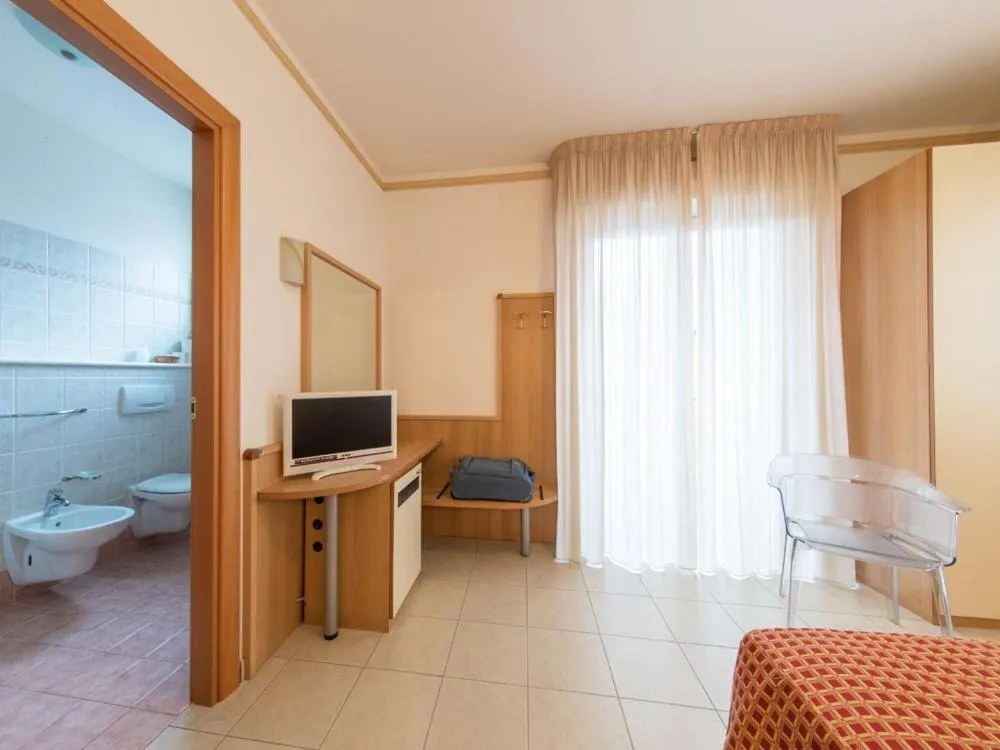 Bedroom in Ristorante Hotel Lucia - 100 mt dal mare