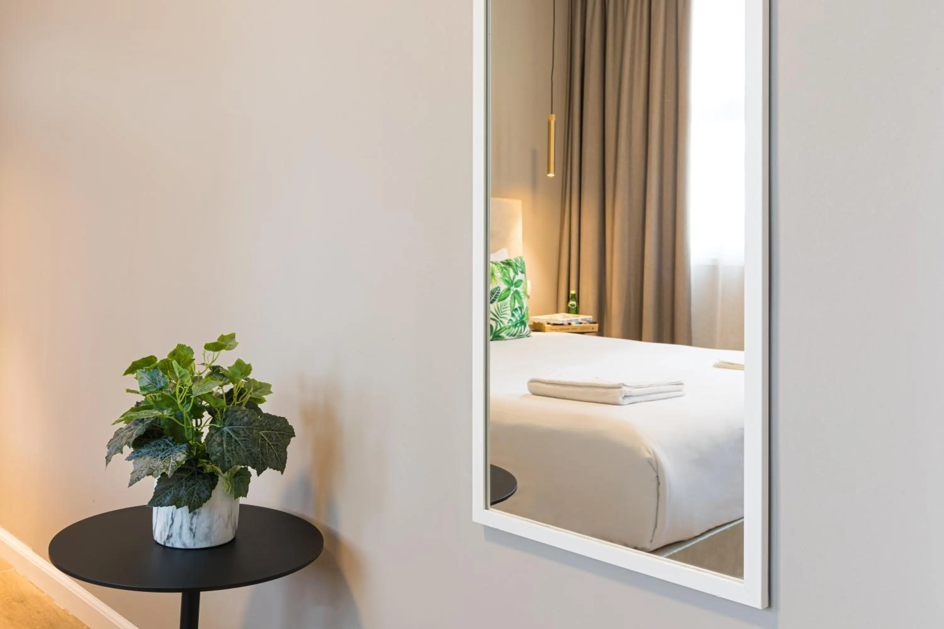 Bedroom, Bed in Blue Sea Marble