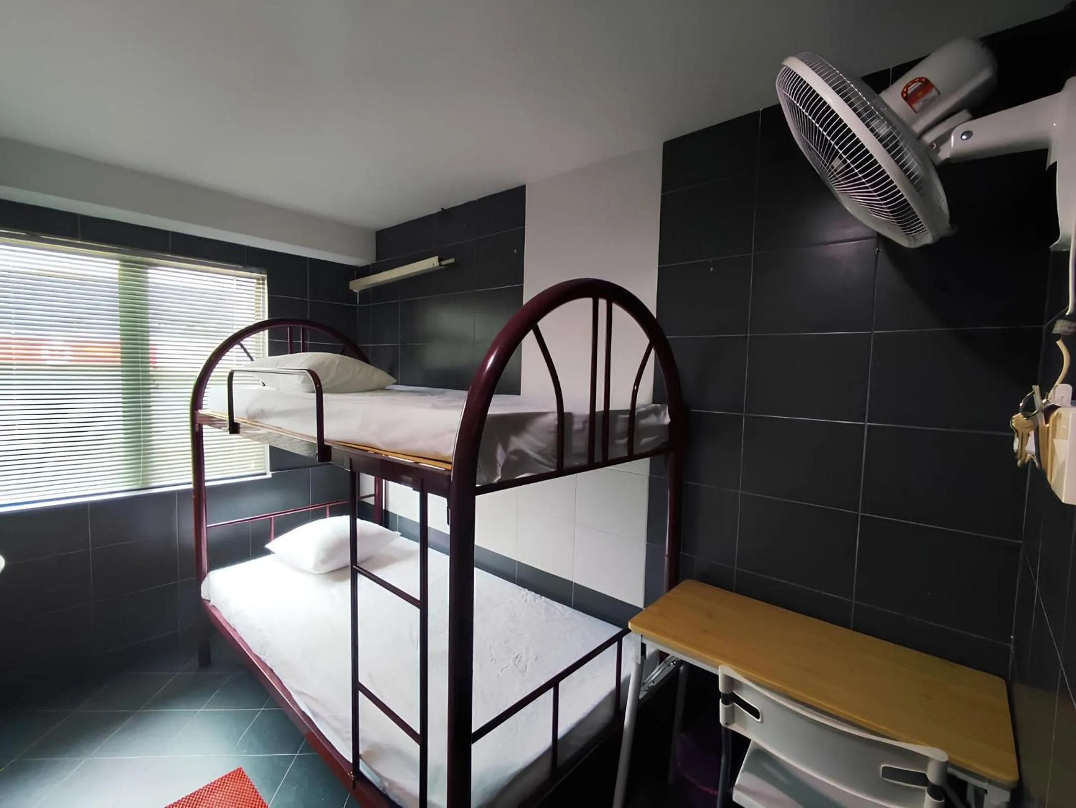 Bed in Natol Budget Homestay Rock Road