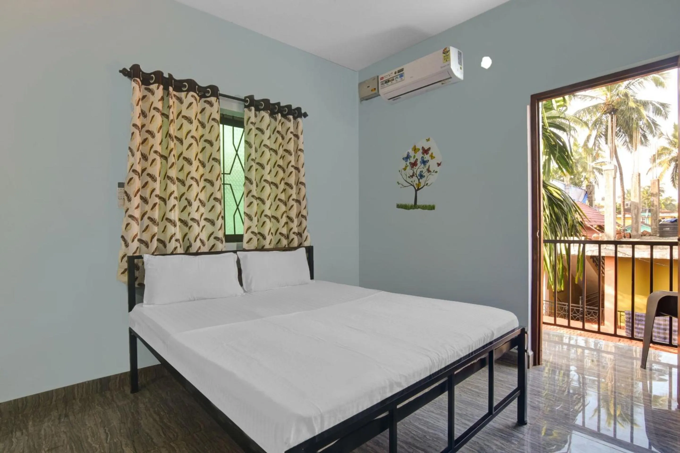 Bedroom in Hotel O by OYO Sai Leela