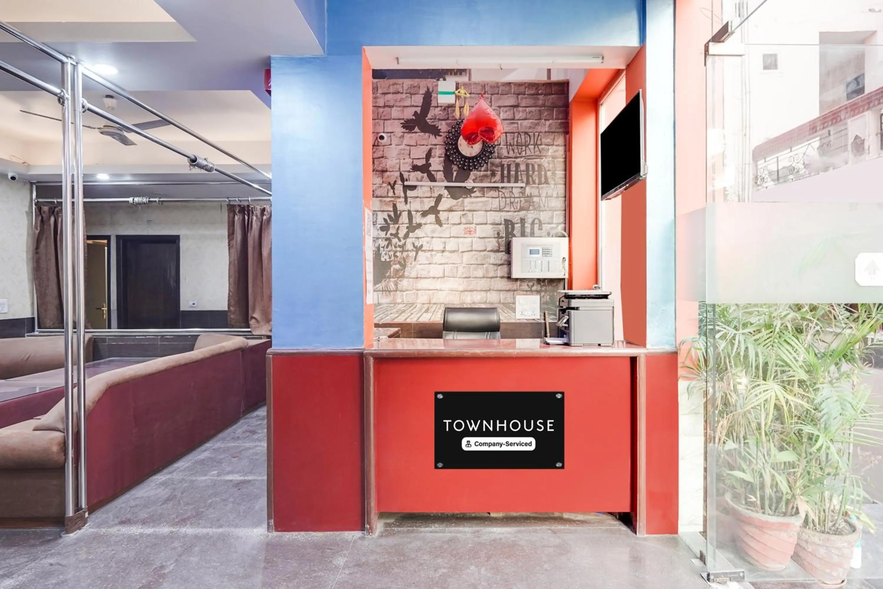 Lobby or reception in Townhouse Maithli Marg Sector 55 Formerly Red Roof