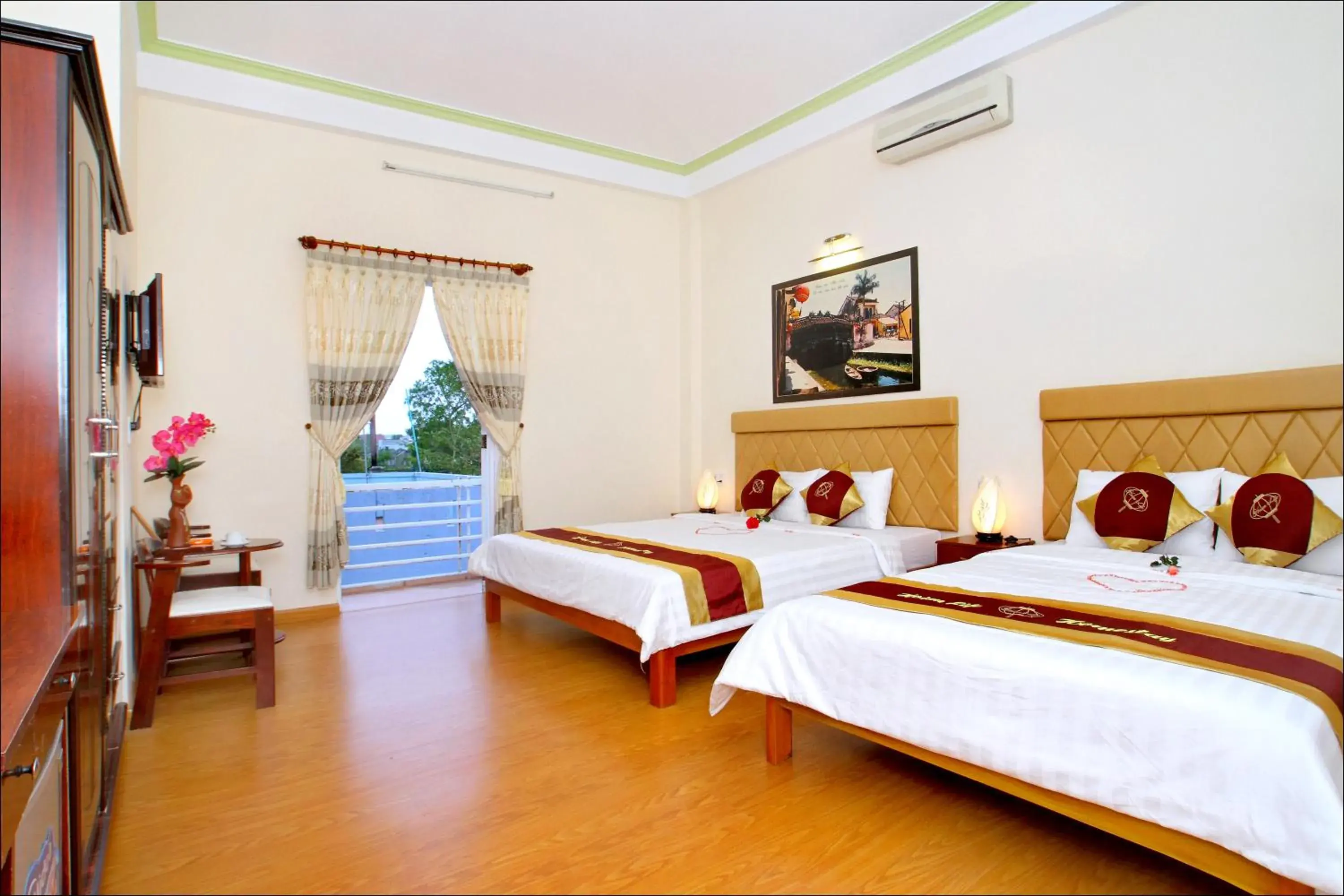 Photo of the whole room, Bed in Hoi An Life Villa Photo of the whole room, Bed in Hoi An Life Villa