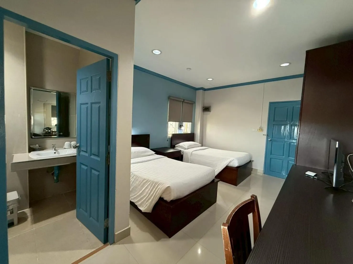 Bedroom, Bed in Garden Hill Hotel