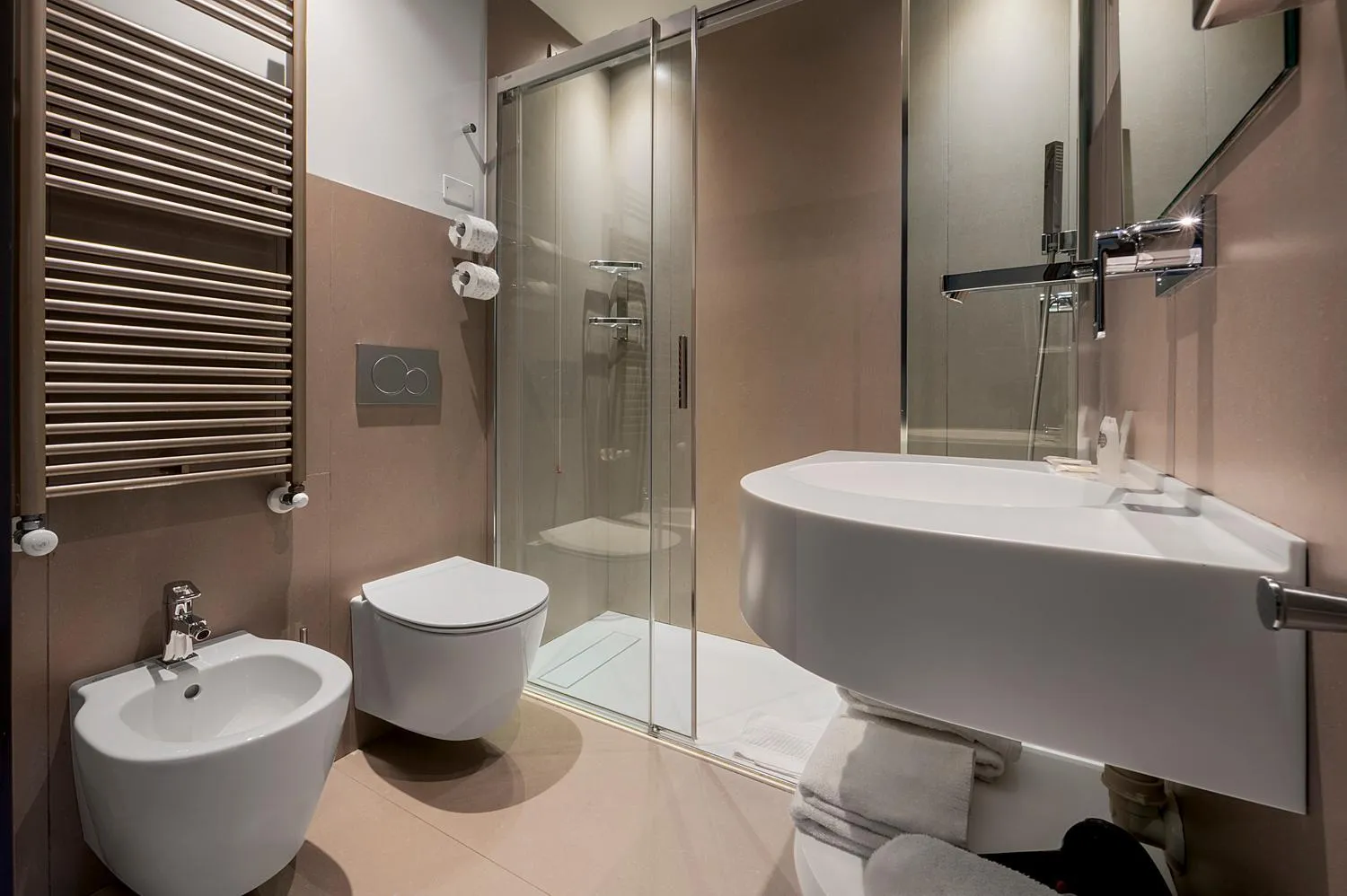 Bathroom in Hotel Verona