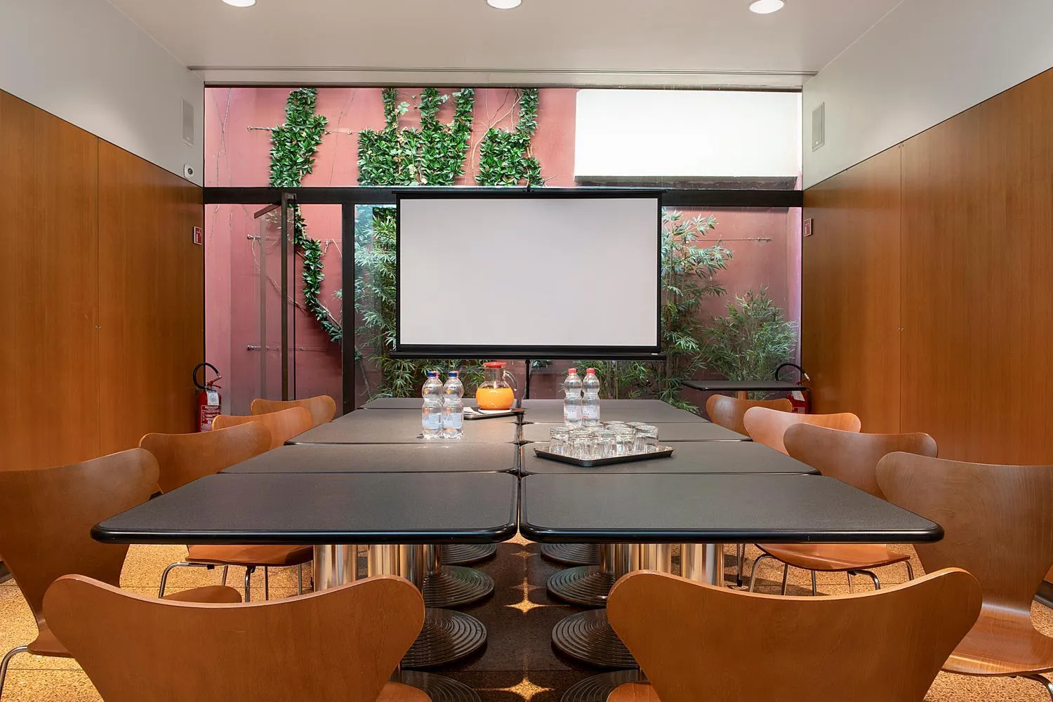 TV and multimedia in Hotel Verona