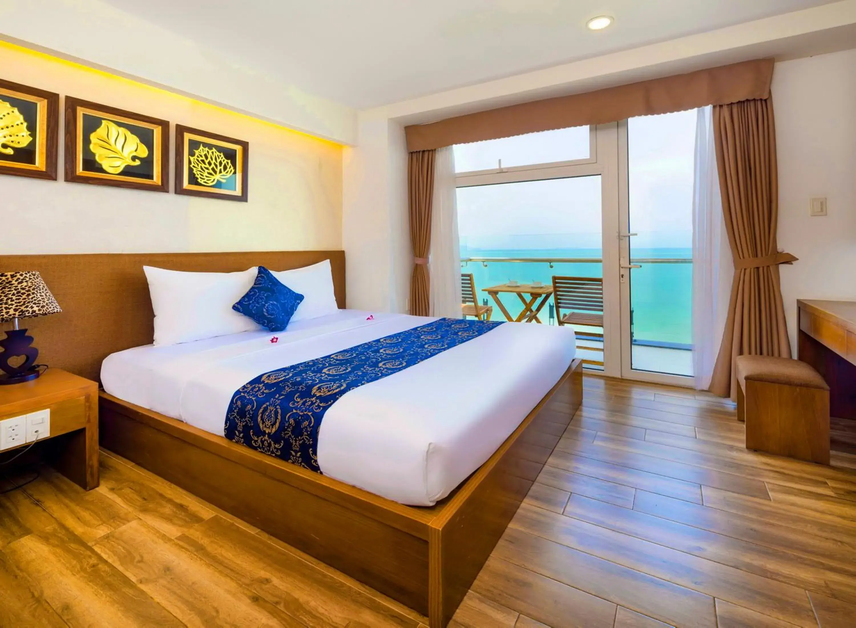Family Room with Sea View in Saphia Hotel Nha Trang Family Room with Sea View in Saphia Hotel Nha Trang