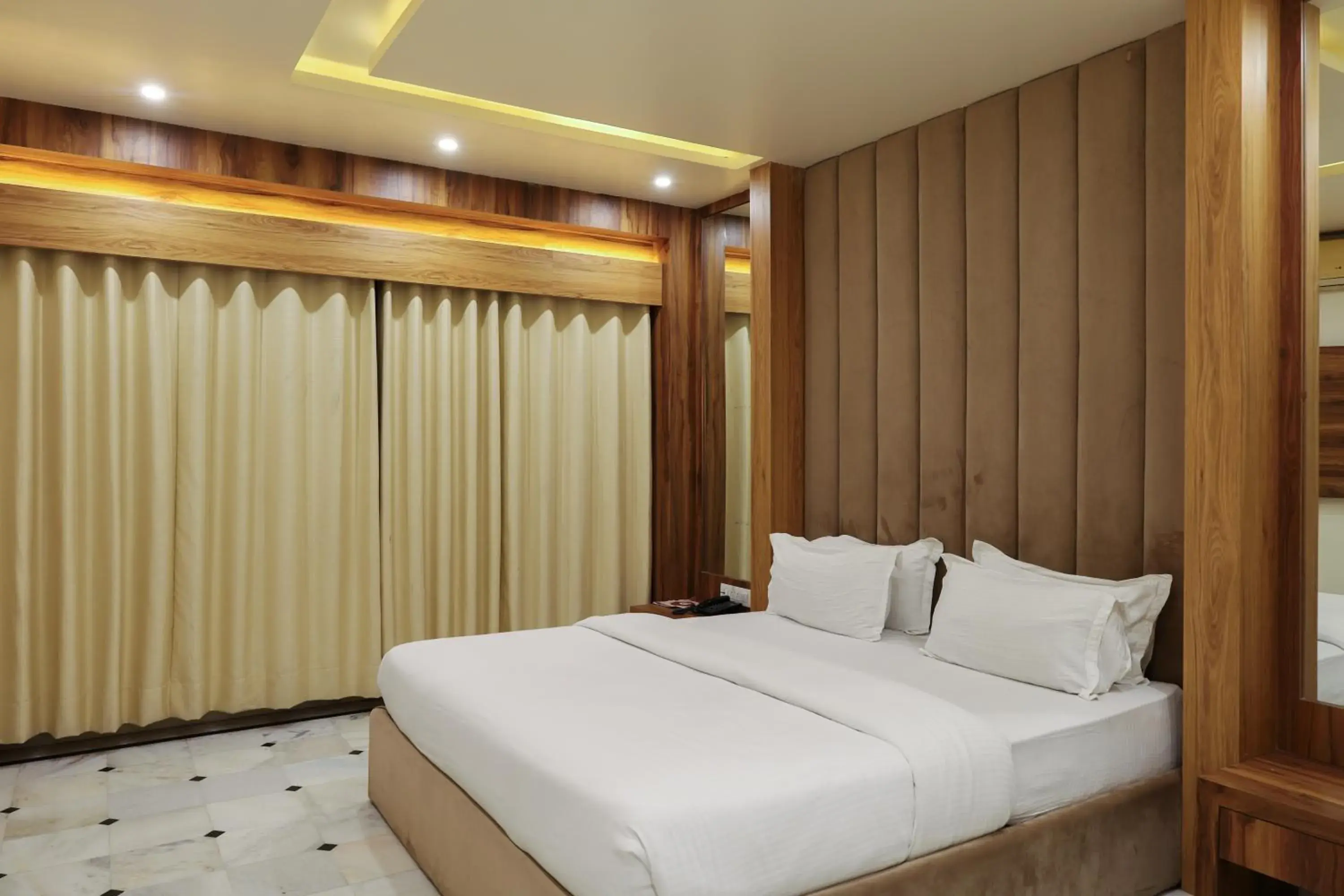 Bedroom, Bed in HOTEL CITY PALACE Bedroom, Bed in HOTEL CITY PALACE