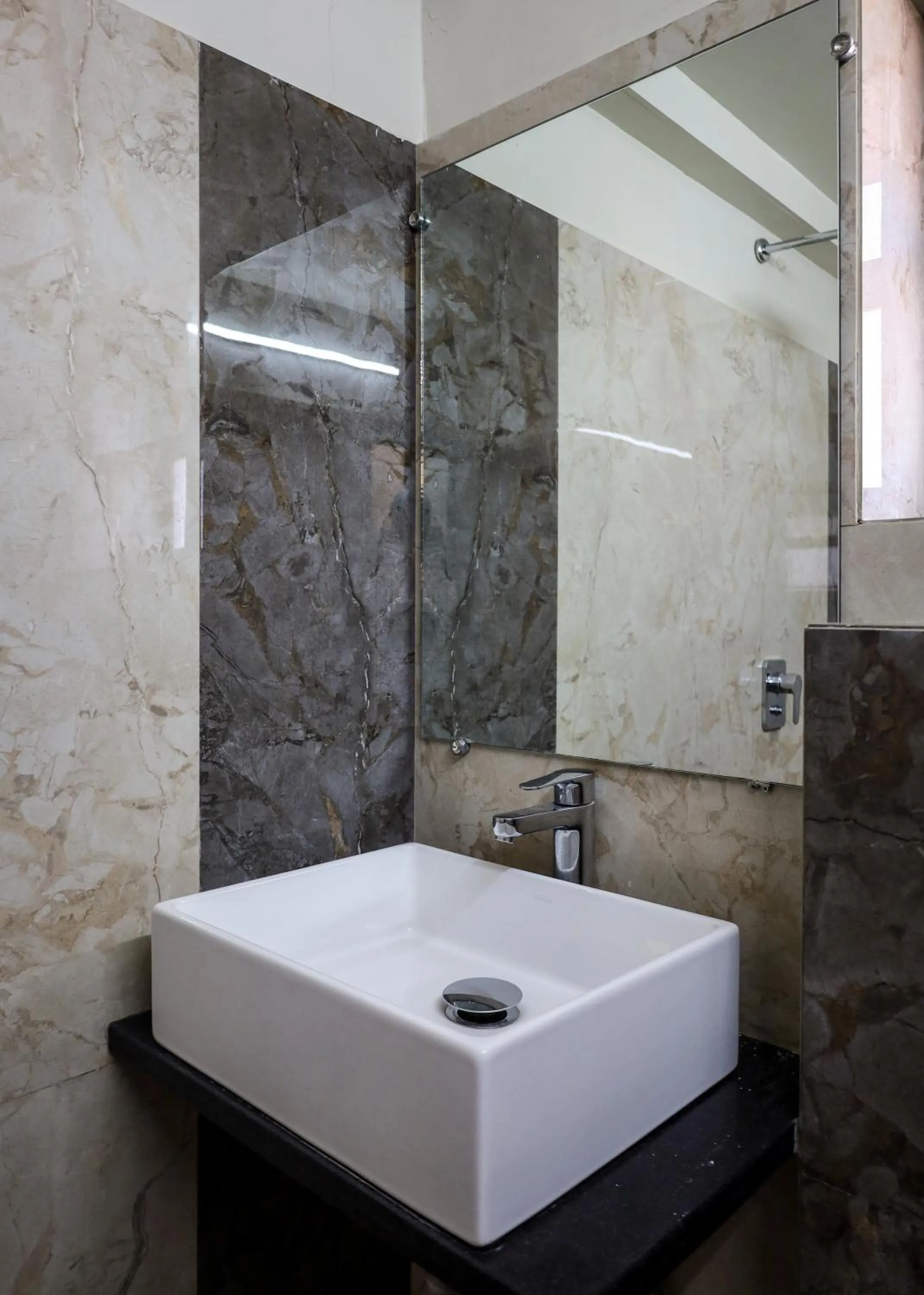 Bathroom in HOTEL CITY PALACE