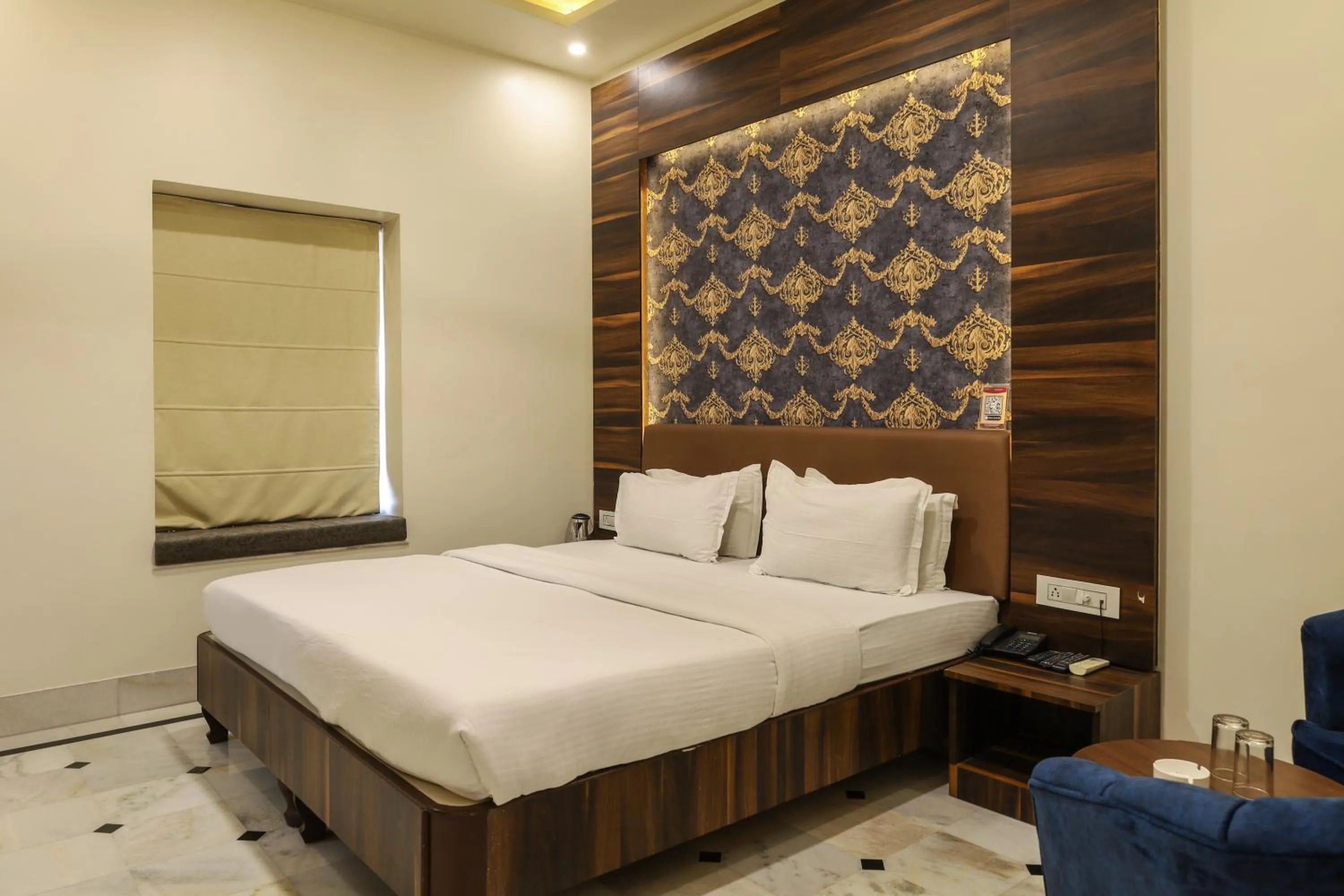 Bed in HOTEL CITY PALACE