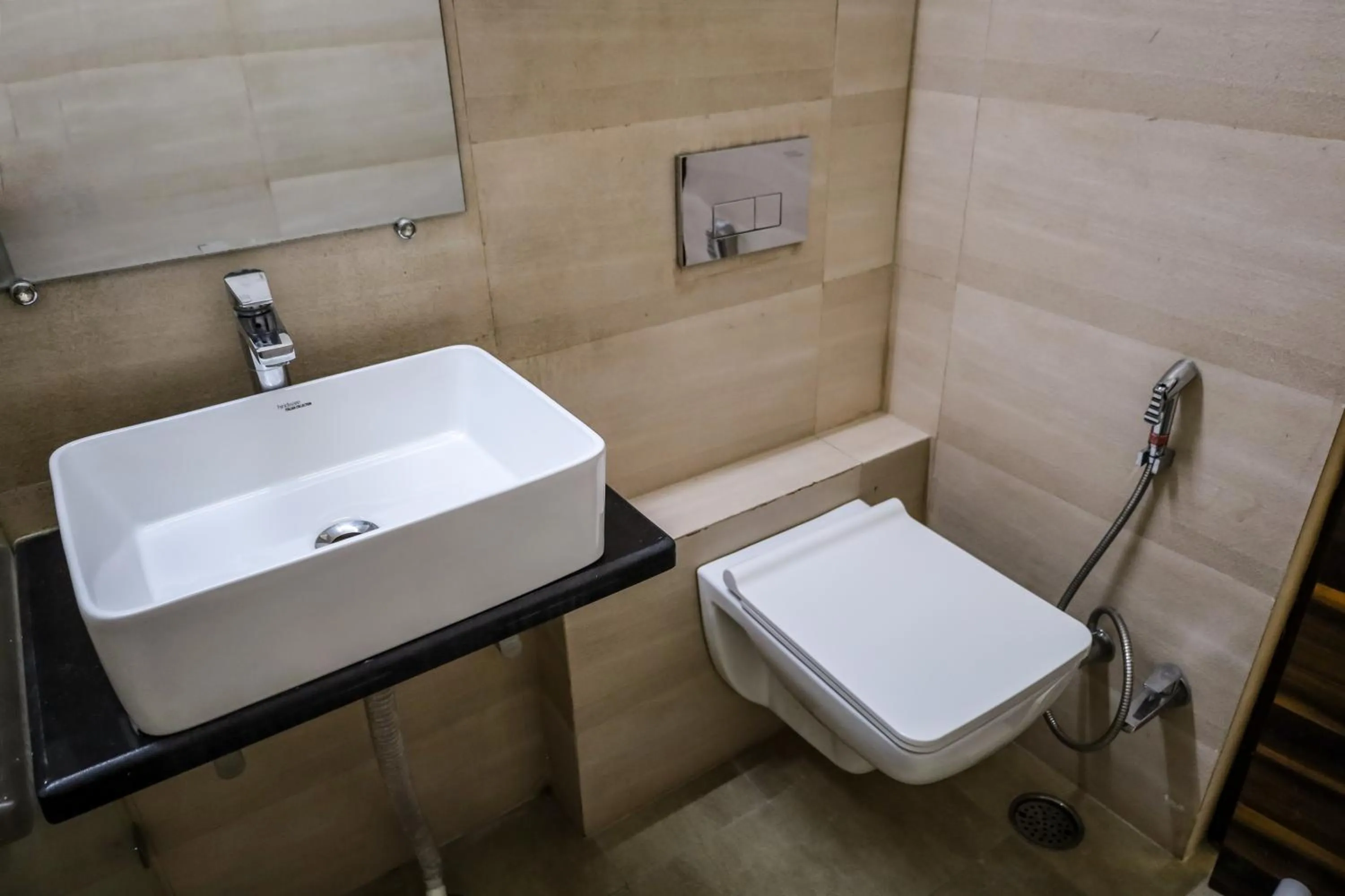 Bathroom in HOTEL CITY PALACE