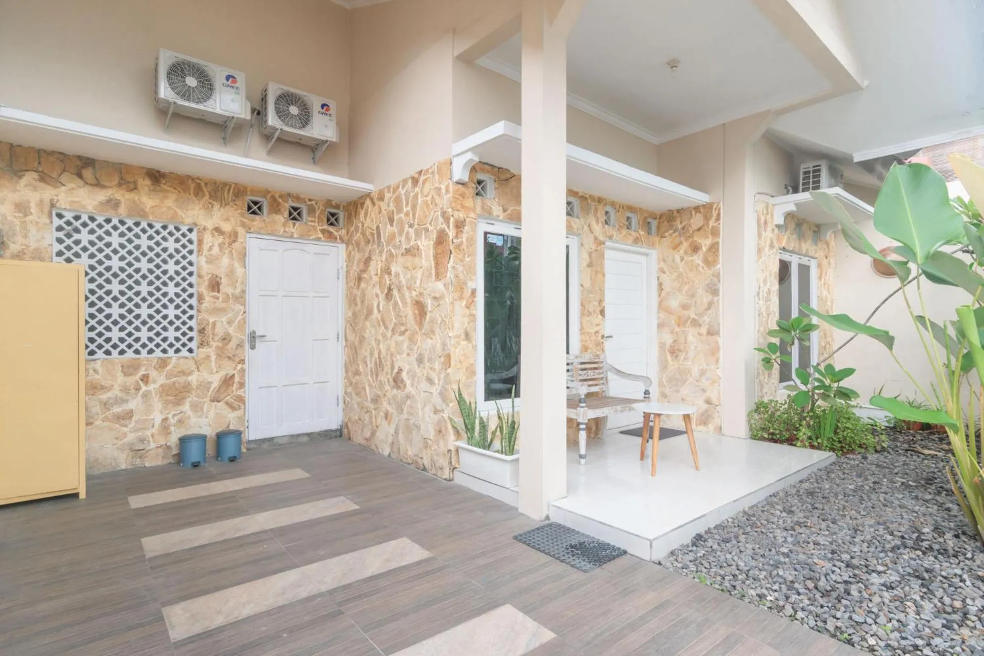 D'Minggiran by Plesirhatiyogya