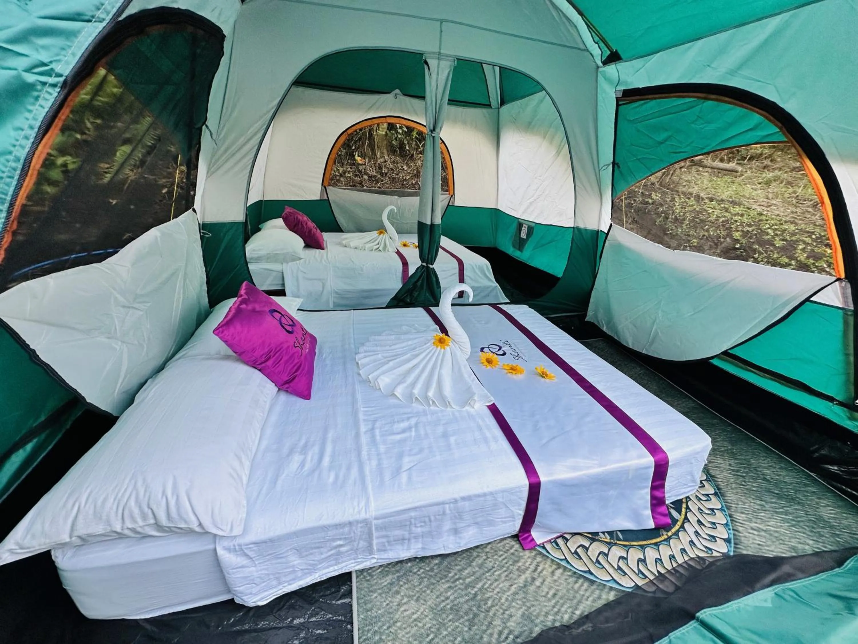 Bed in Shanti Wellness Sanctuary