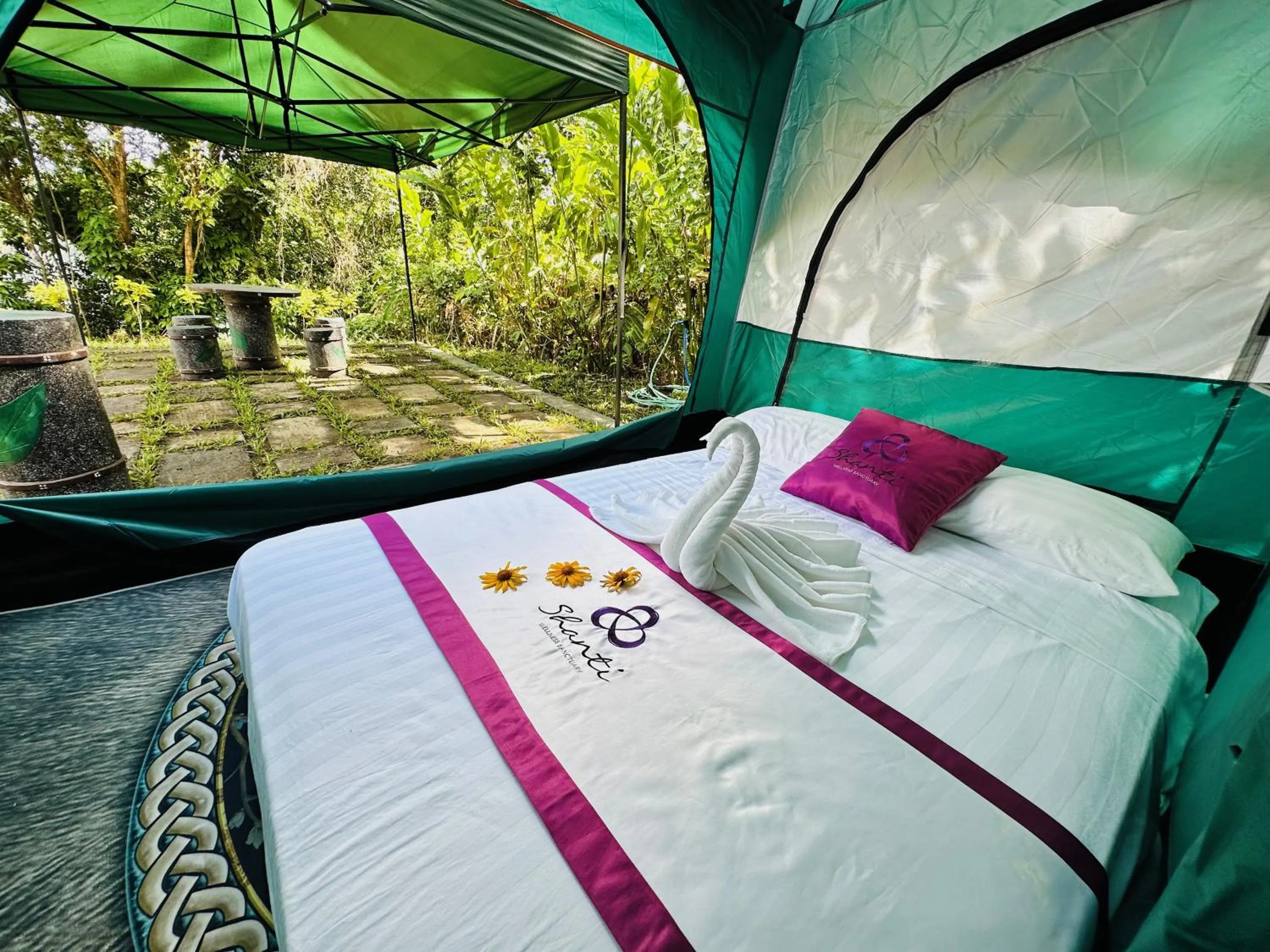 Bed in Shanti Wellness Sanctuary