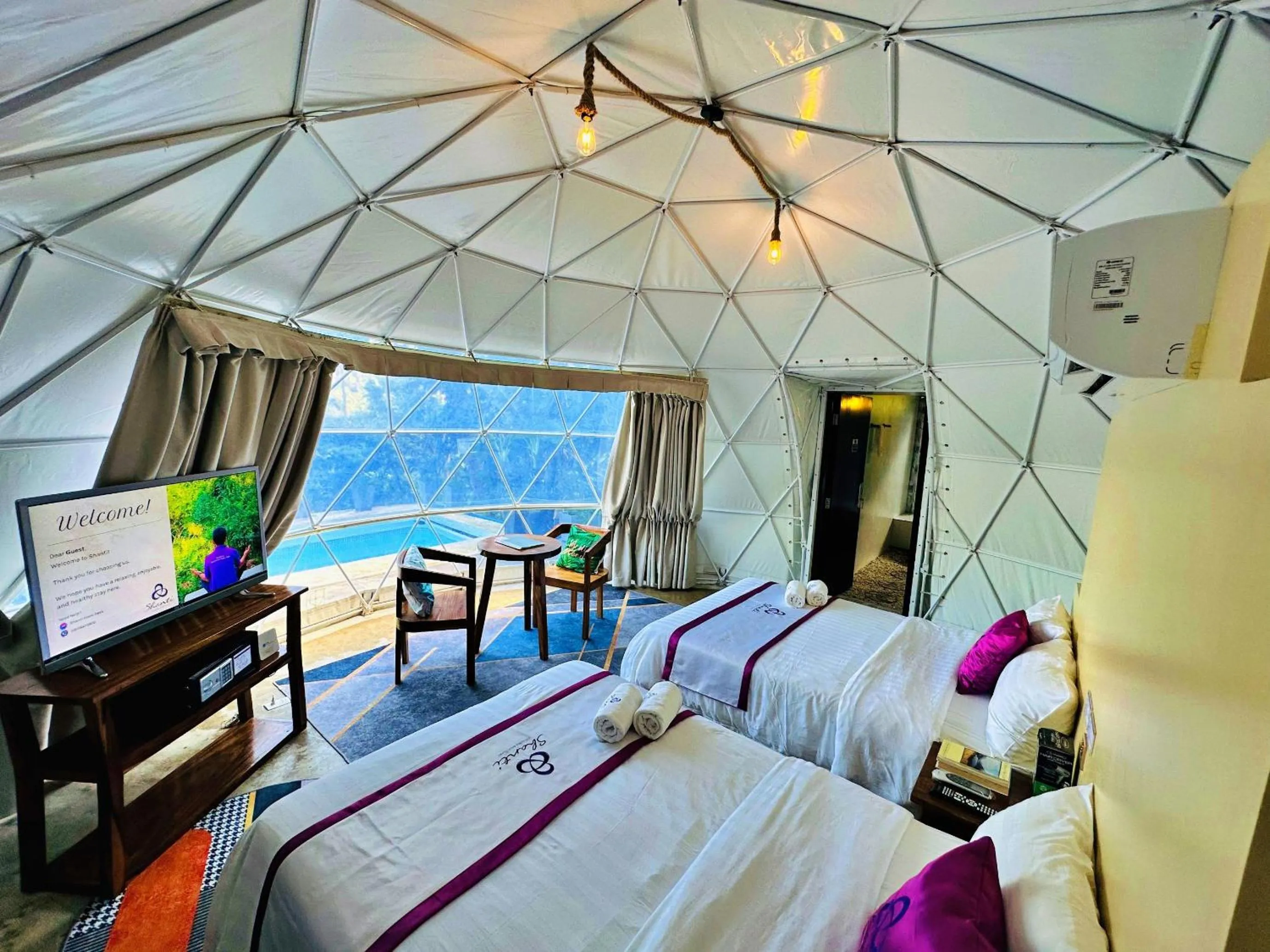 Bed in Shanti Wellness Sanctuary