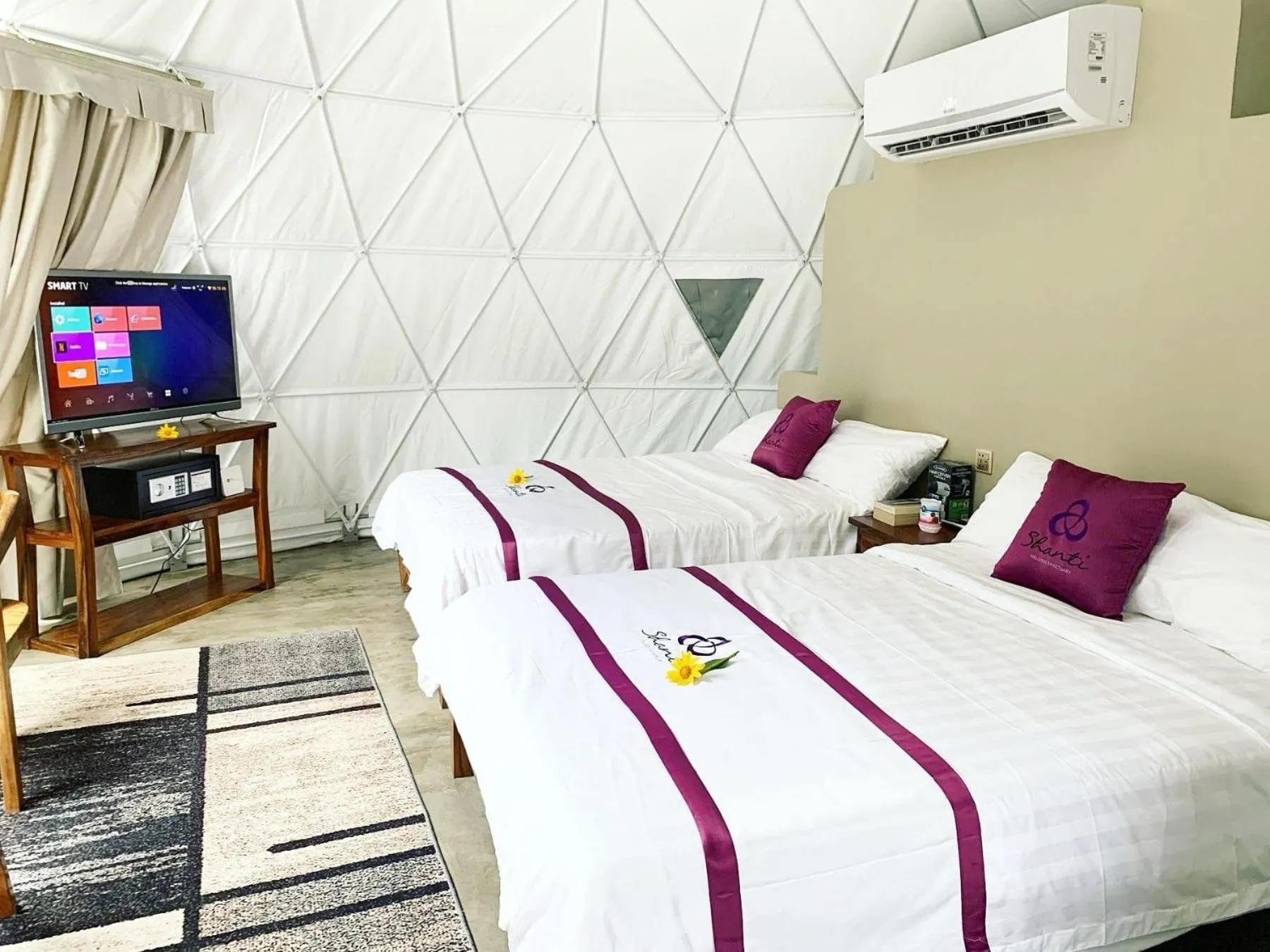 Bed in Shanti Wellness Sanctuary