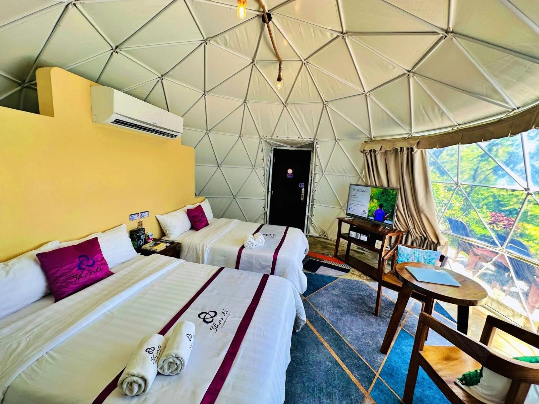 Bed in Shanti Wellness Sanctuary