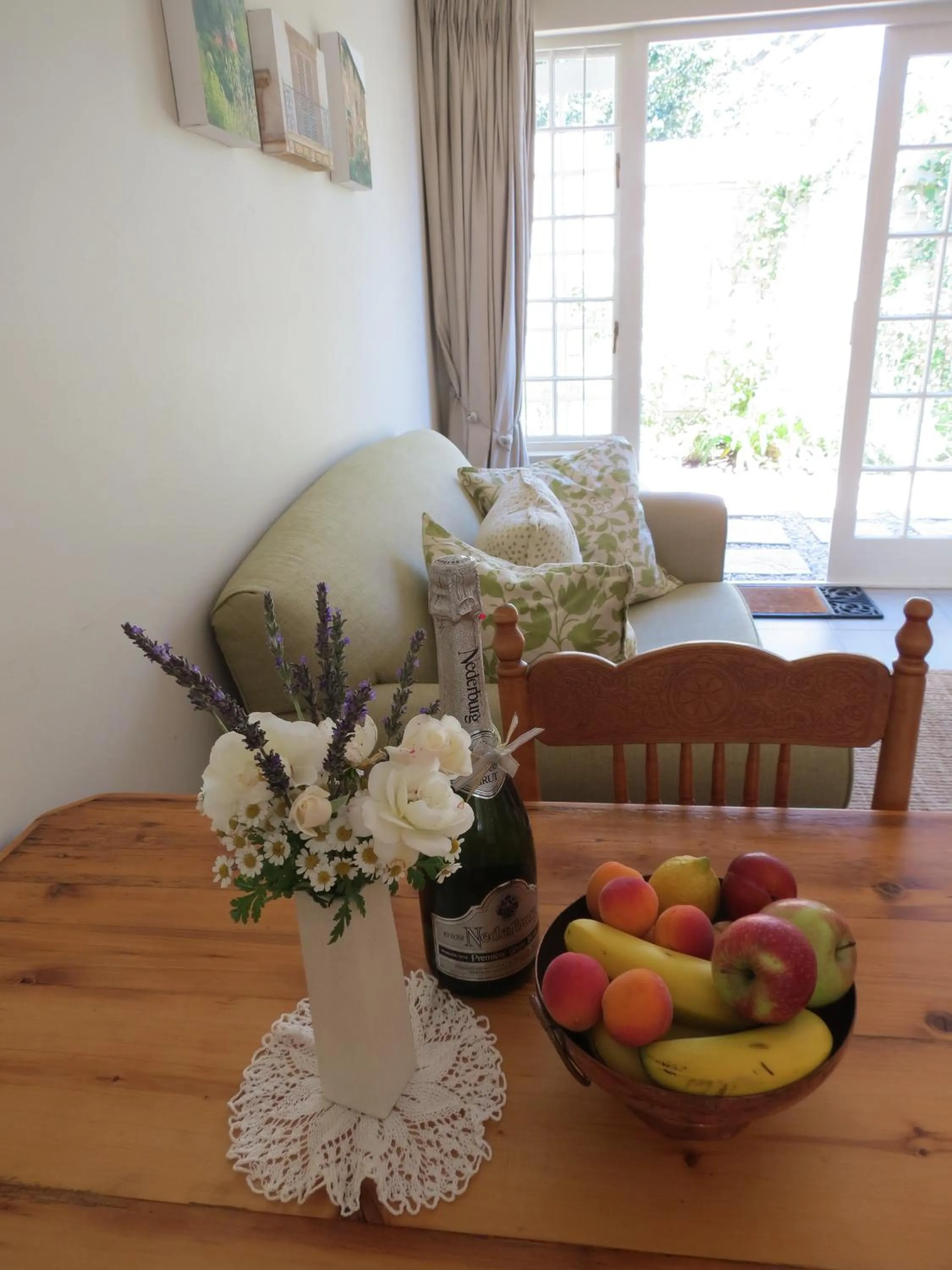 Living room in AppleBee Guest Cottages
