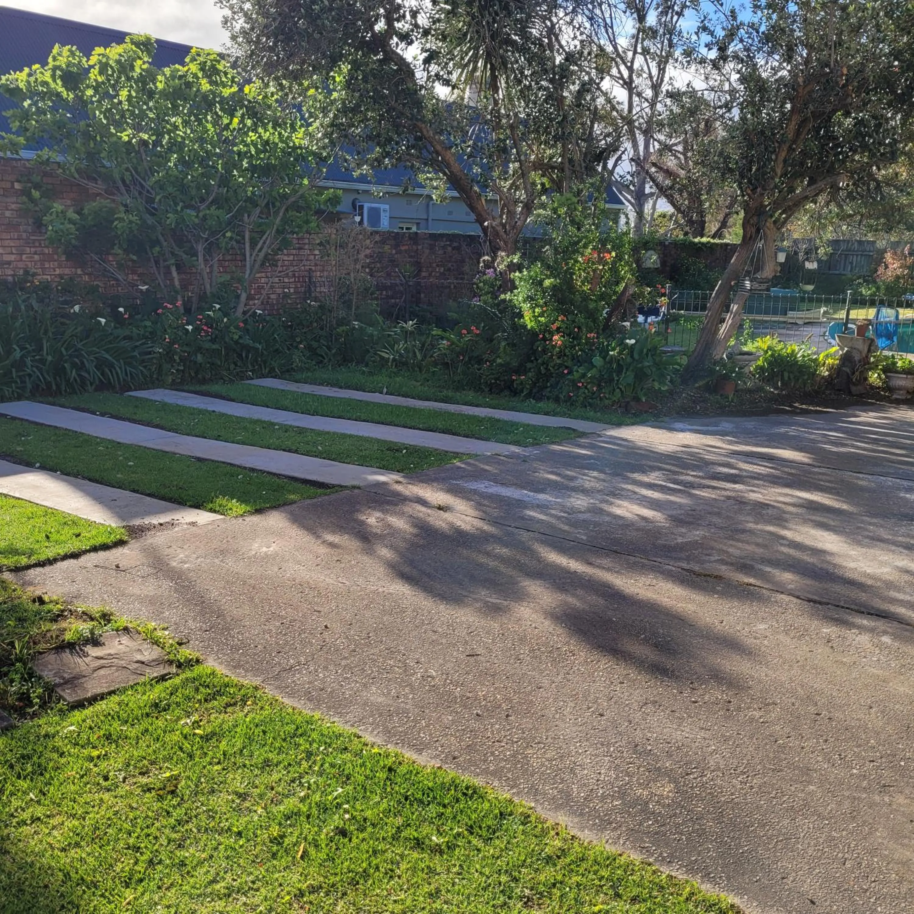 Parking in AppleBee Guest Cottages