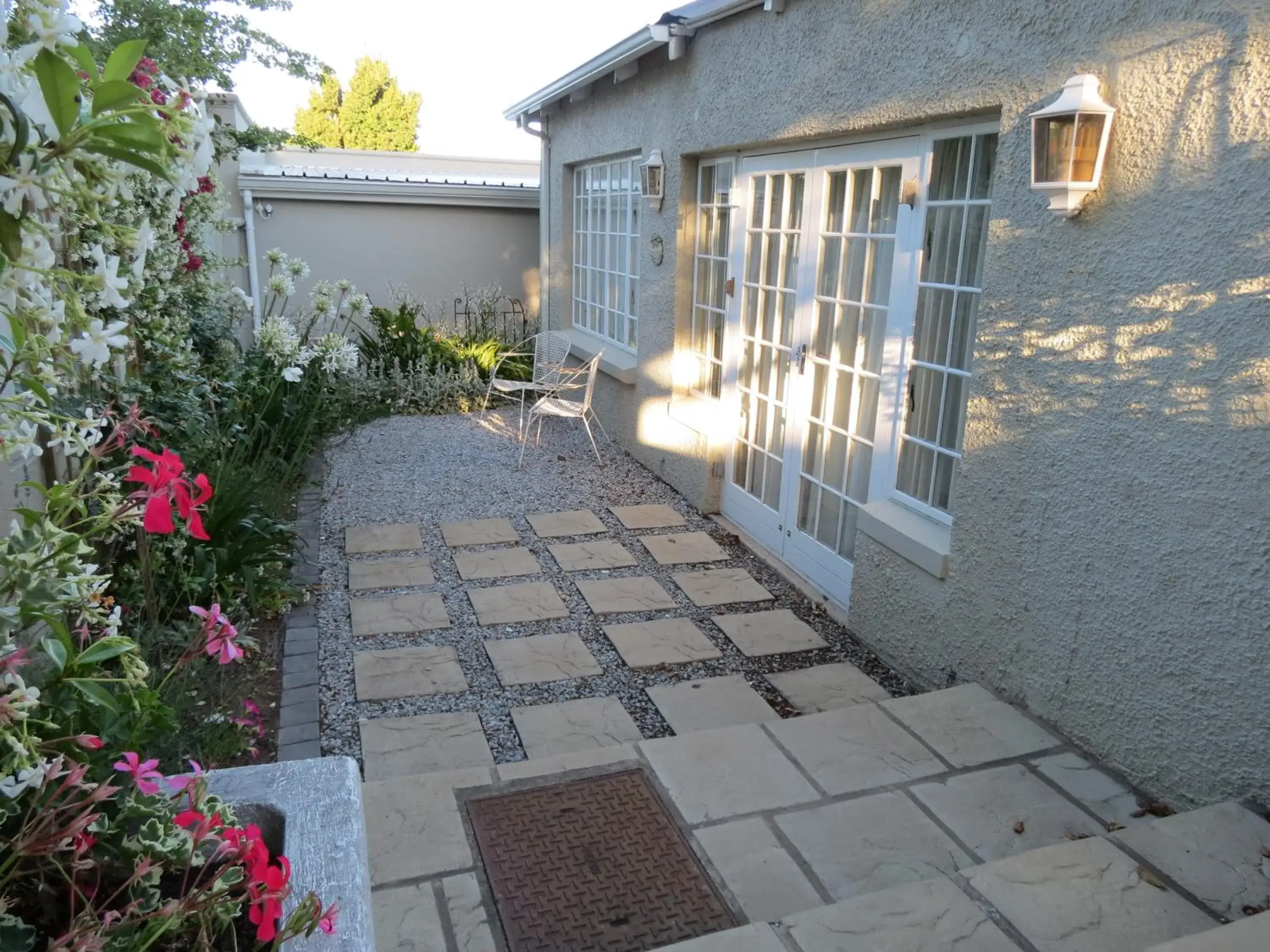 Facade/entrance in AppleBee Guest Cottages Facade/entrance in AppleBee Guest Cottages