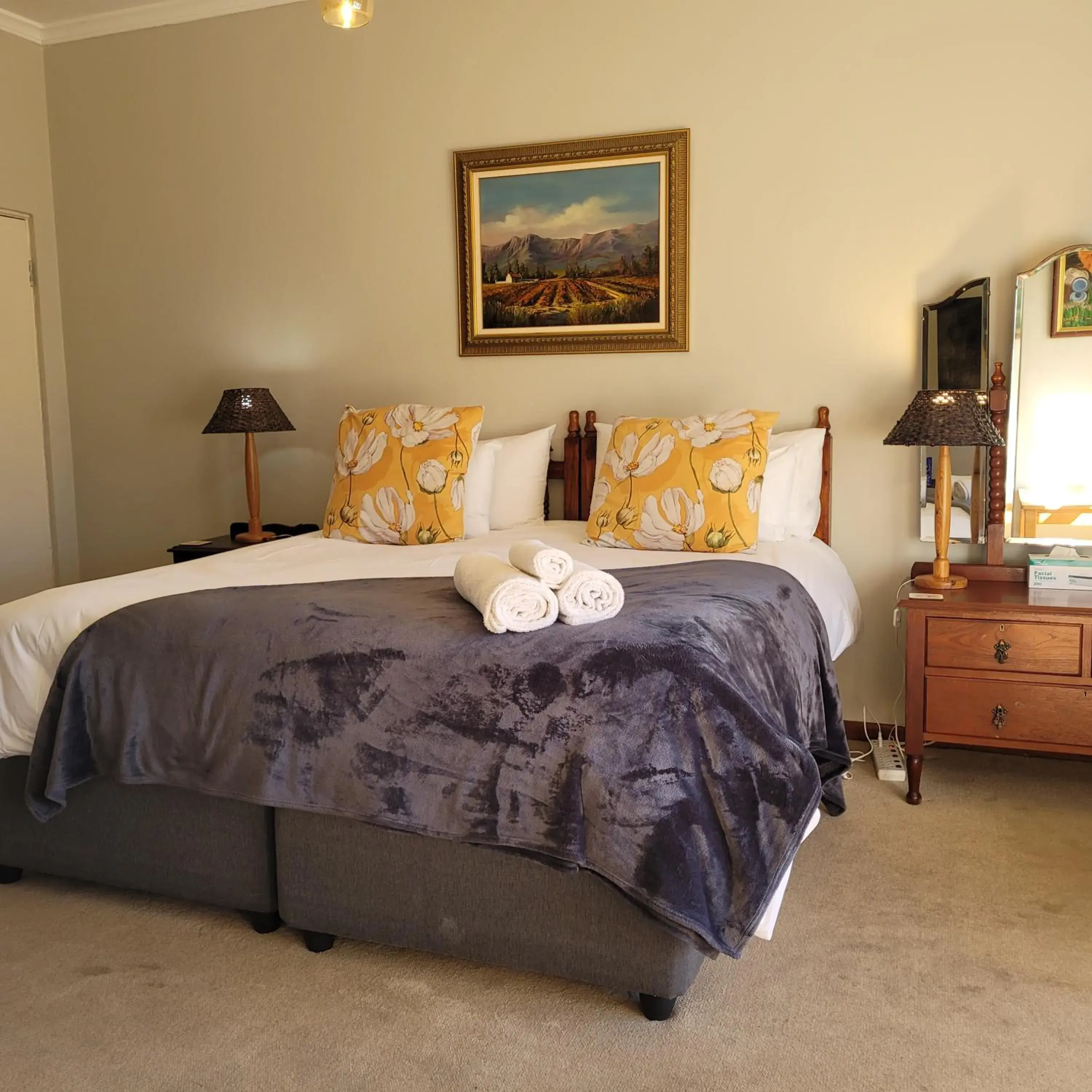 Bed in AppleBee Guest Cottages Bed in AppleBee Guest Cottages