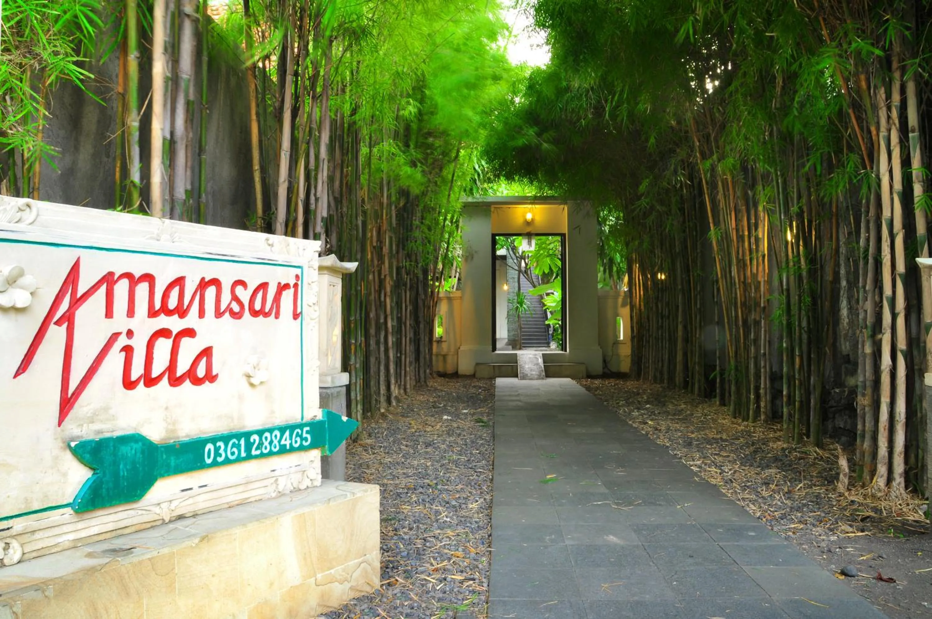 Facade/entrance in Sari Villa Sanur Beach