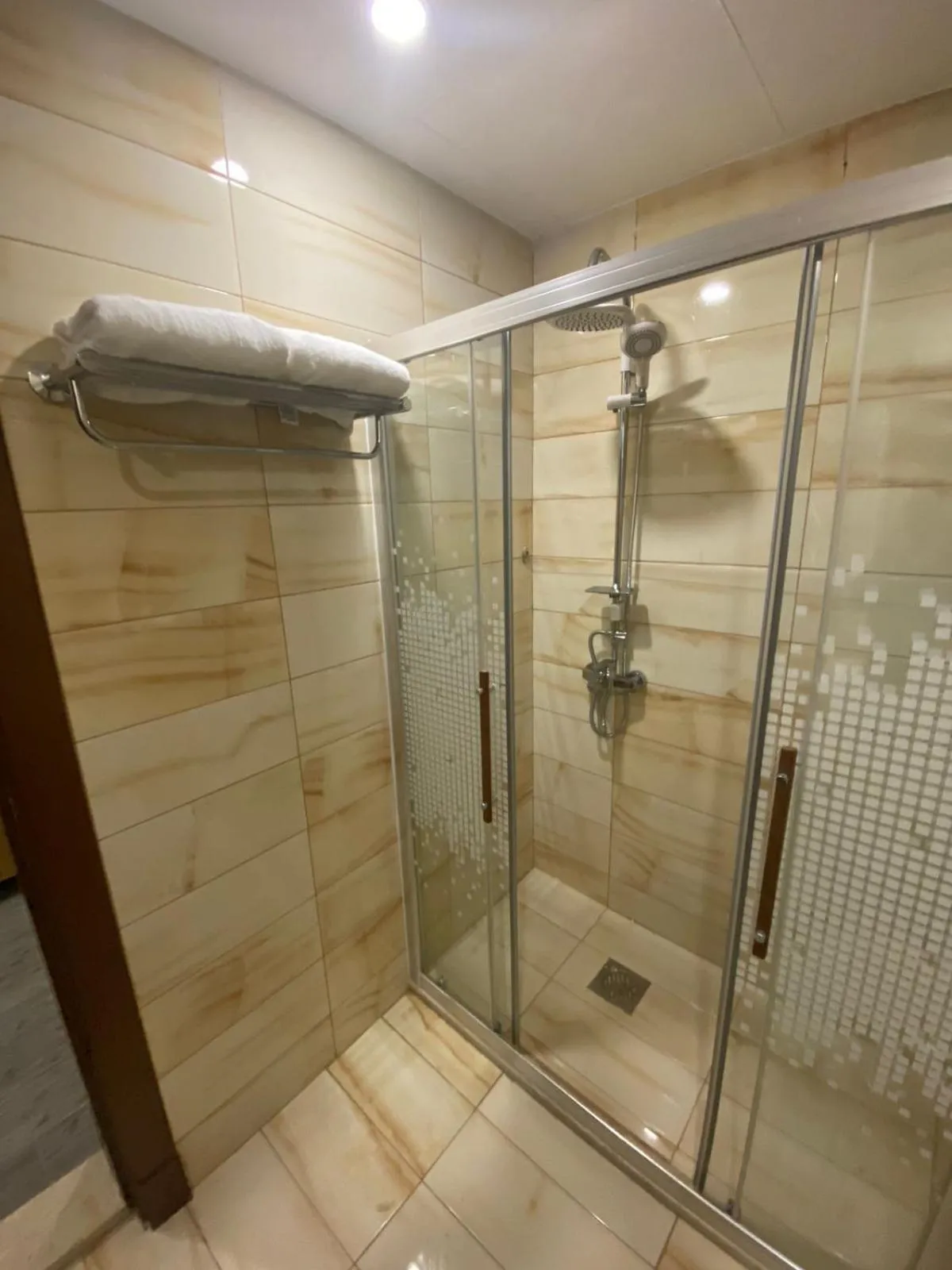 PRIMOTEL Elite As Salamah - Serviced Apartments