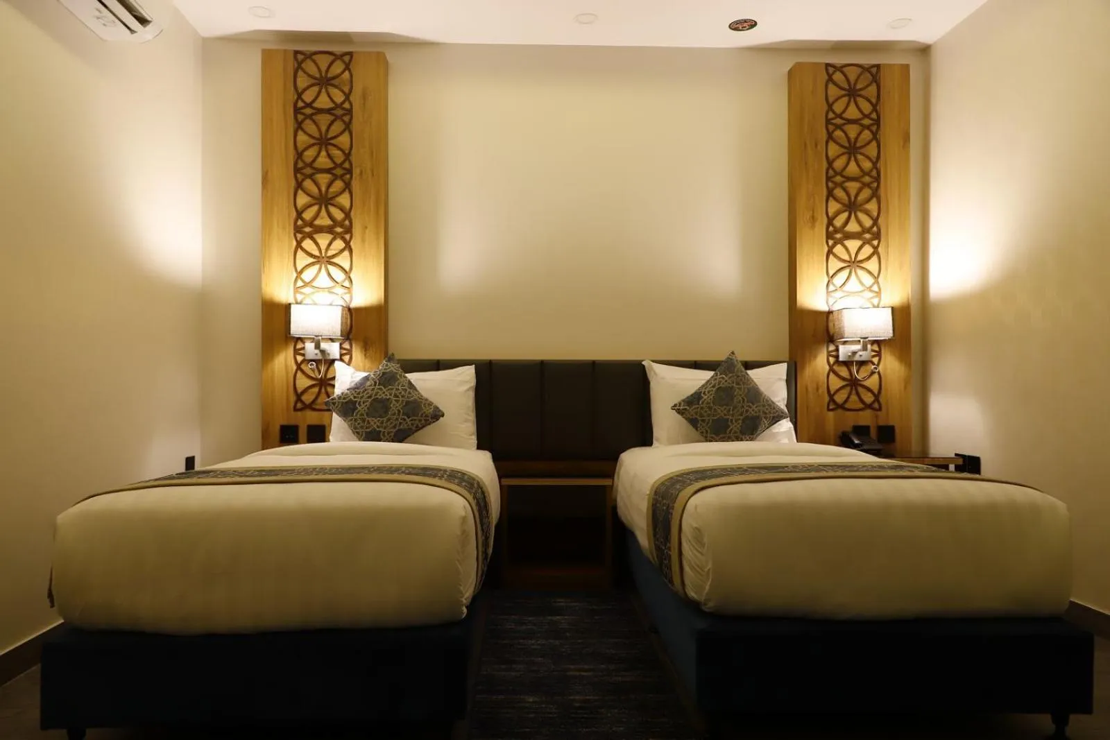 Bed in PRIMOTEL Elite As Salamah - Serviced Apartments