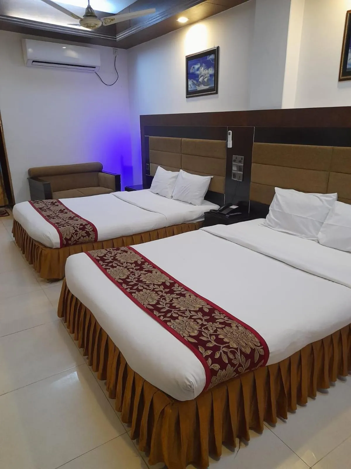 Bed in Hotel Sea World Cox's Bazar