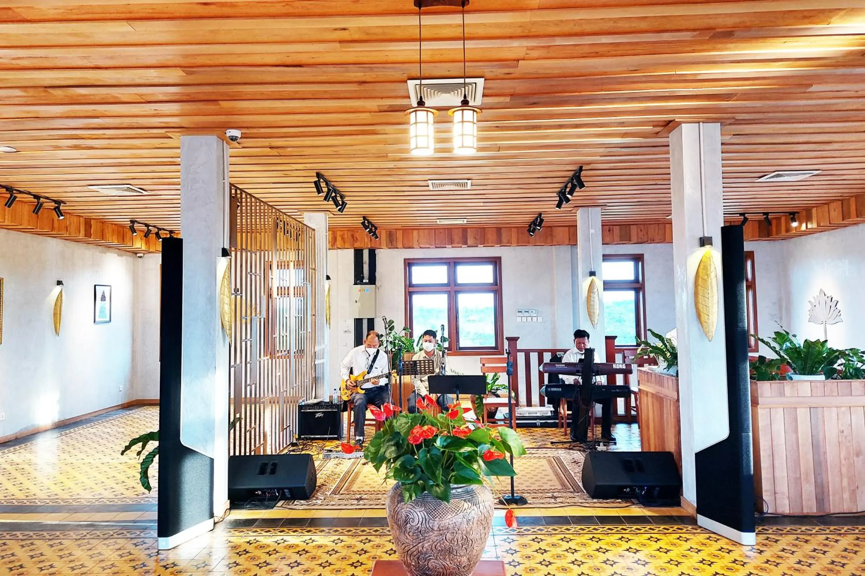 Restaurant/places to eat in KNN RESORT Mondulkiri Restaurant/places to eat in KNN RESORT Mondulkiri