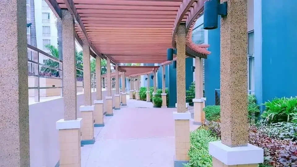 Facade/entrance in One Palm Tree Villas Condo Across NAIA Terminal 3 Facade/entrance in One Palm Tree Villas Condo Across NAIA Terminal 3