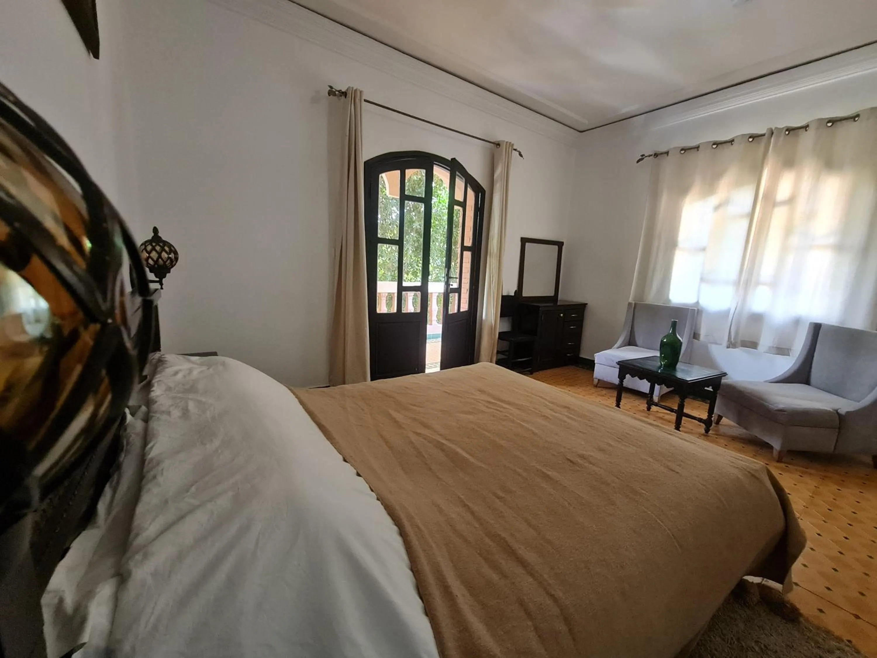 Bed in Targafit Hotel & Hammam