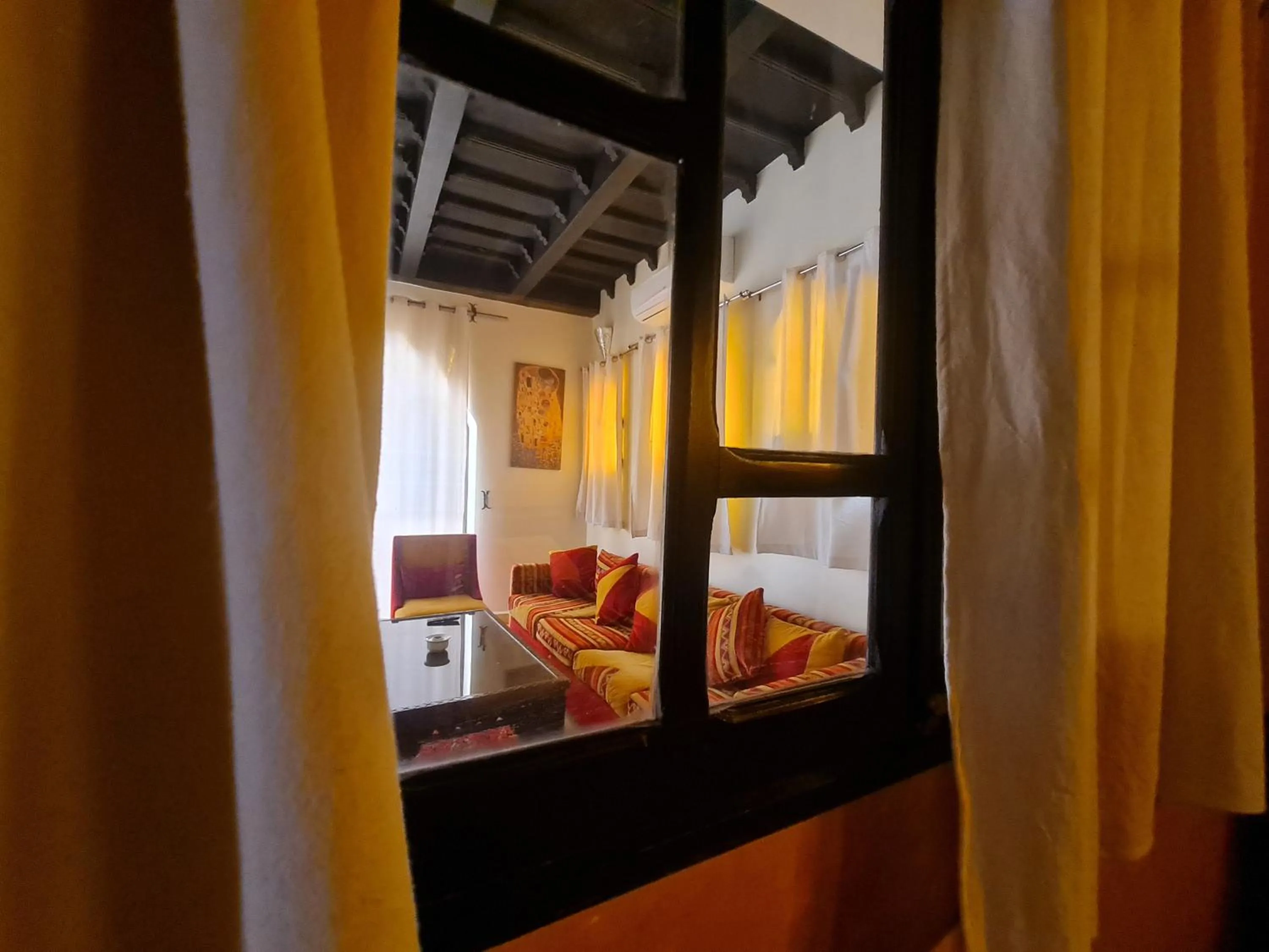 View (from property/room), Bed in Targafit Hotel & Hammam