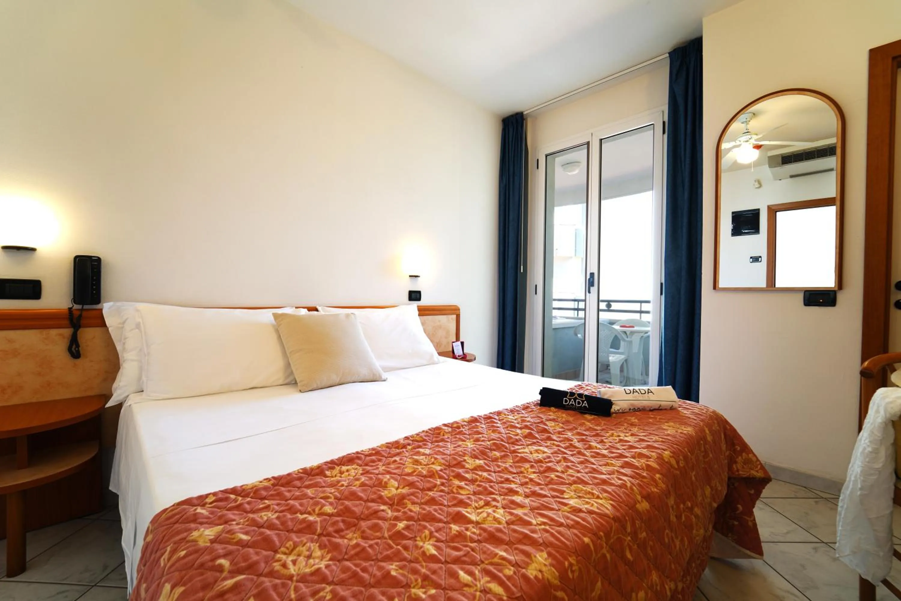 Bedroom in Dasamo Hotel - Dada Hotels