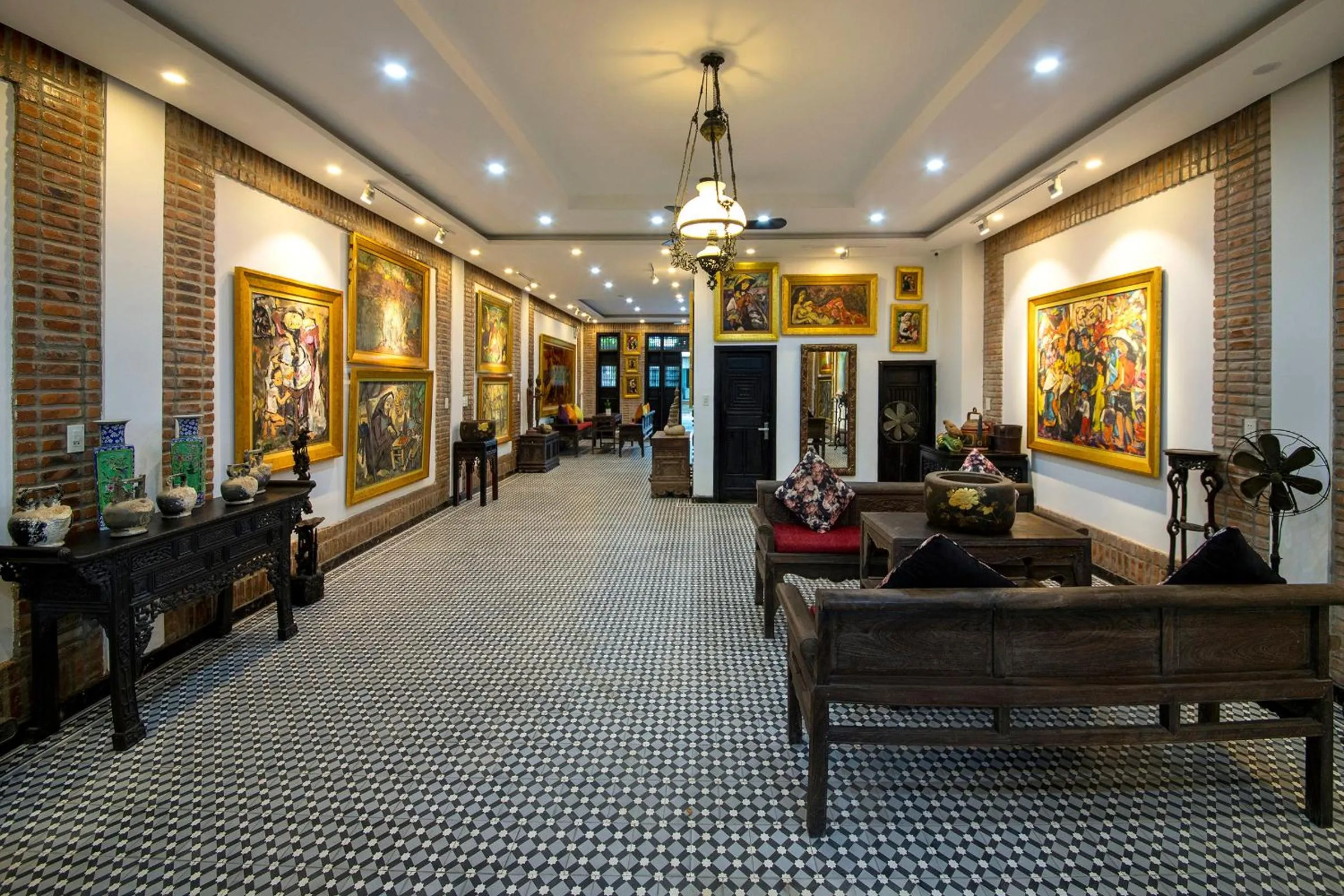 Communal lounge/ TV room in Art Museum Villa Hoi An