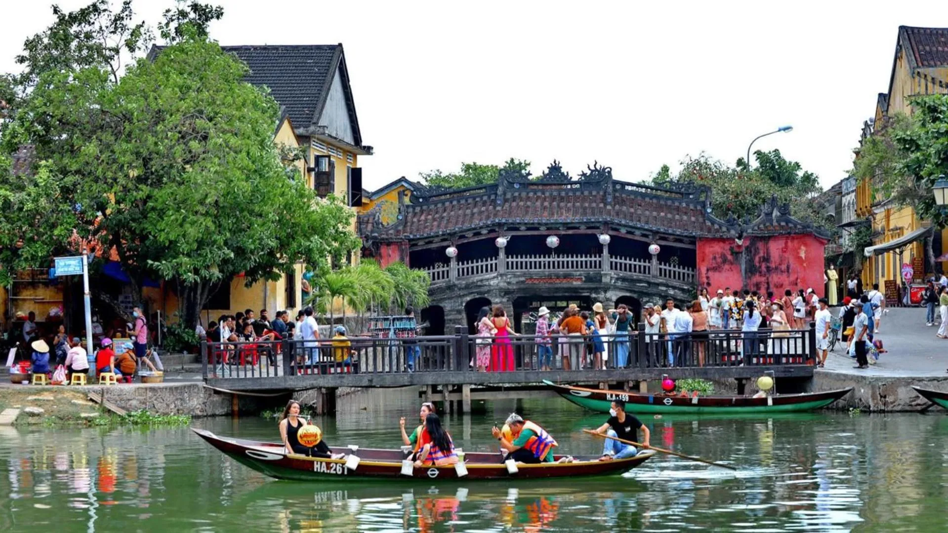 Activities in Art Museum Villa Hoi An