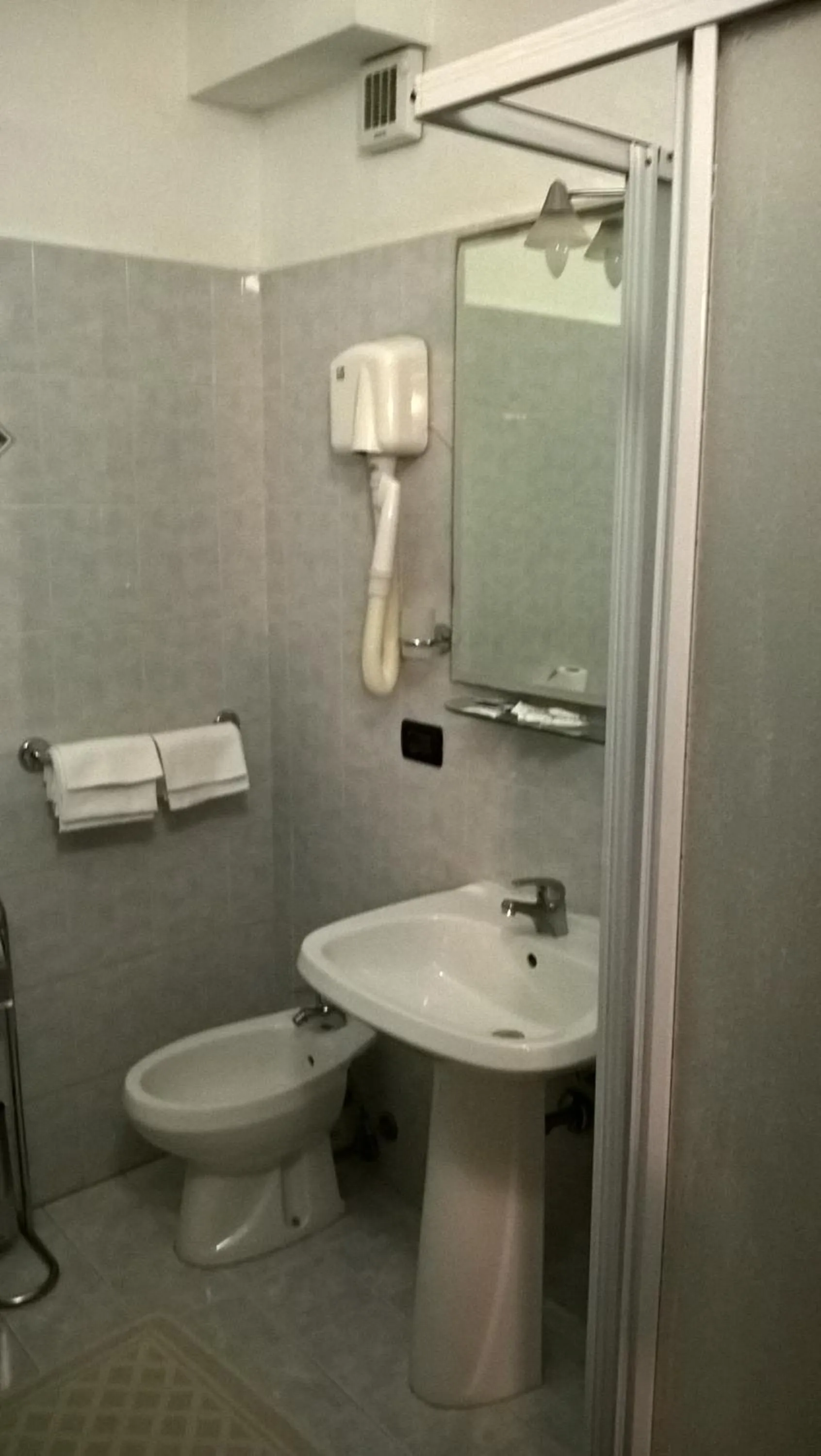 Bathroom in Hotel Del Sole