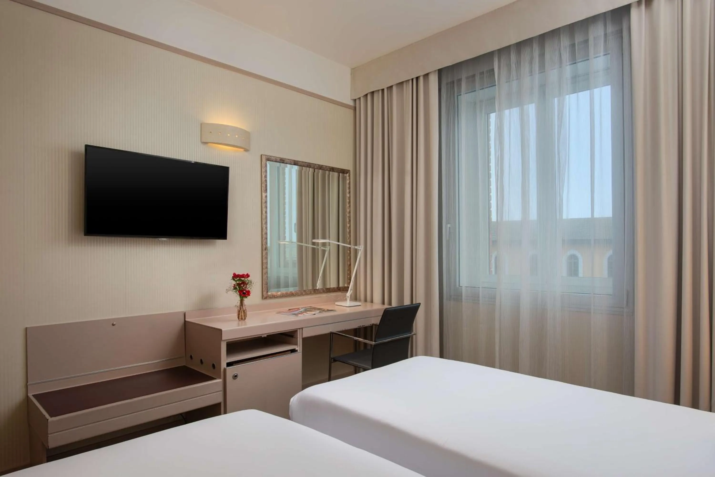 Bedroom, Bed in NH Pisa