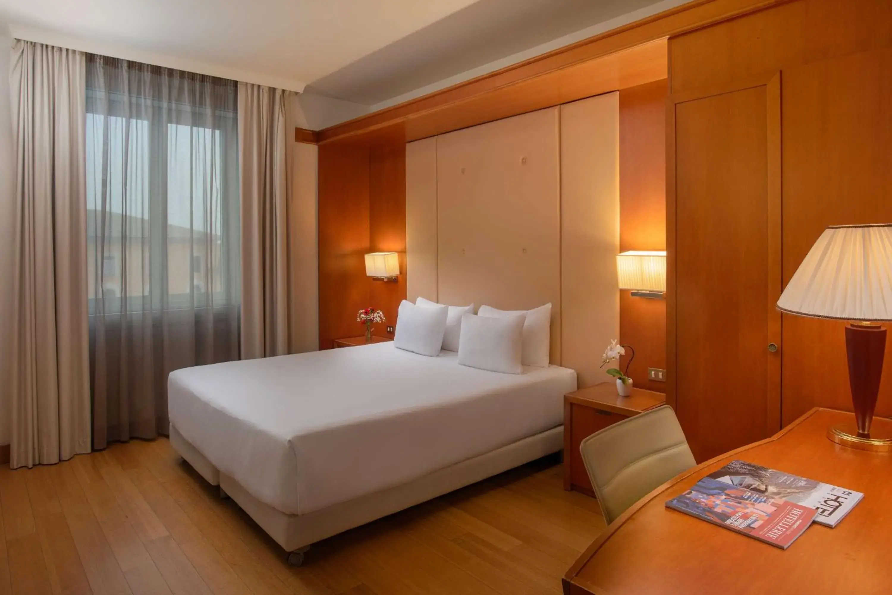 Bedroom, Bed in NH Pisa Bedroom, Bed in NH Pisa