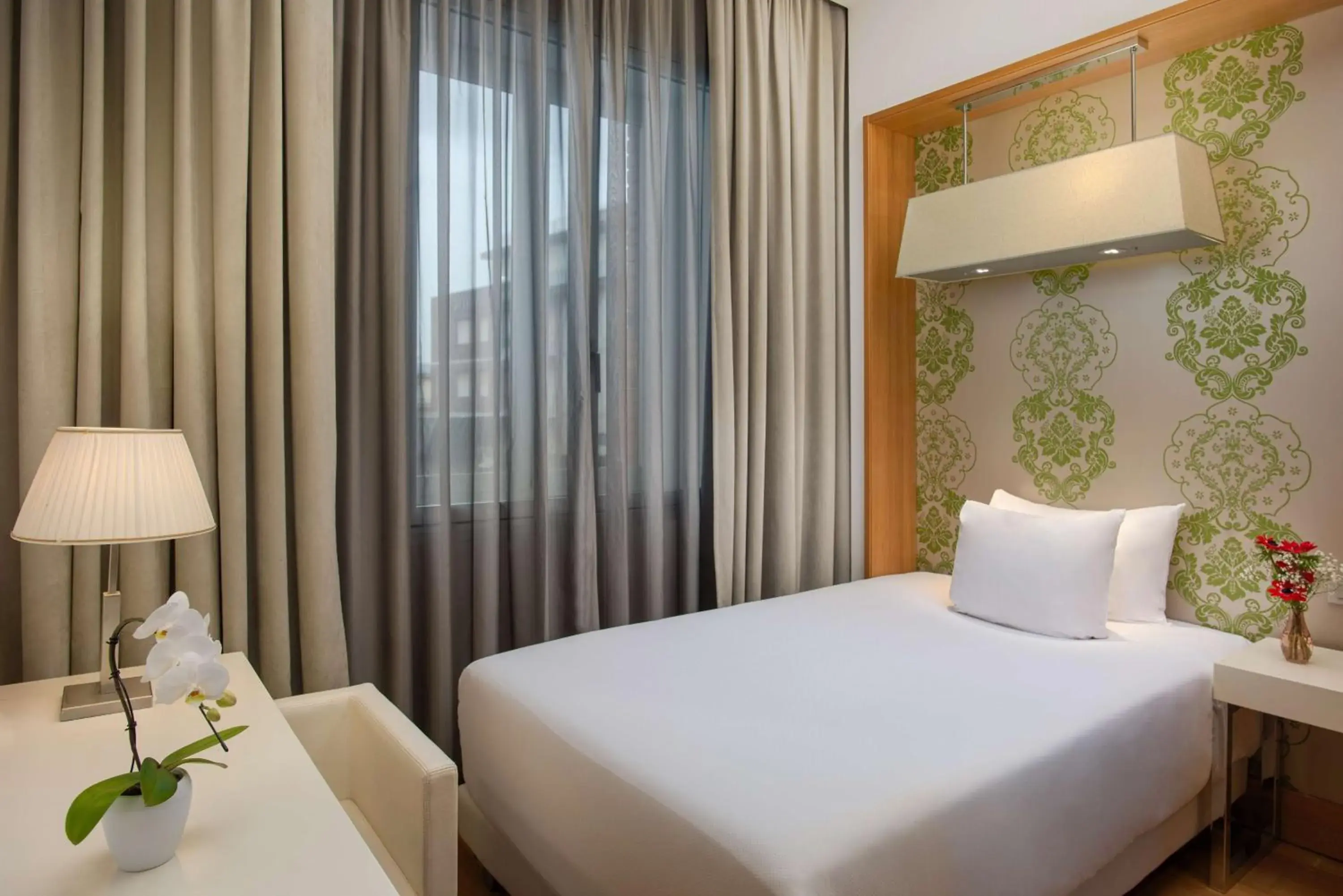 Bedroom, Bed in NH Pisa Bedroom, Bed in NH Pisa