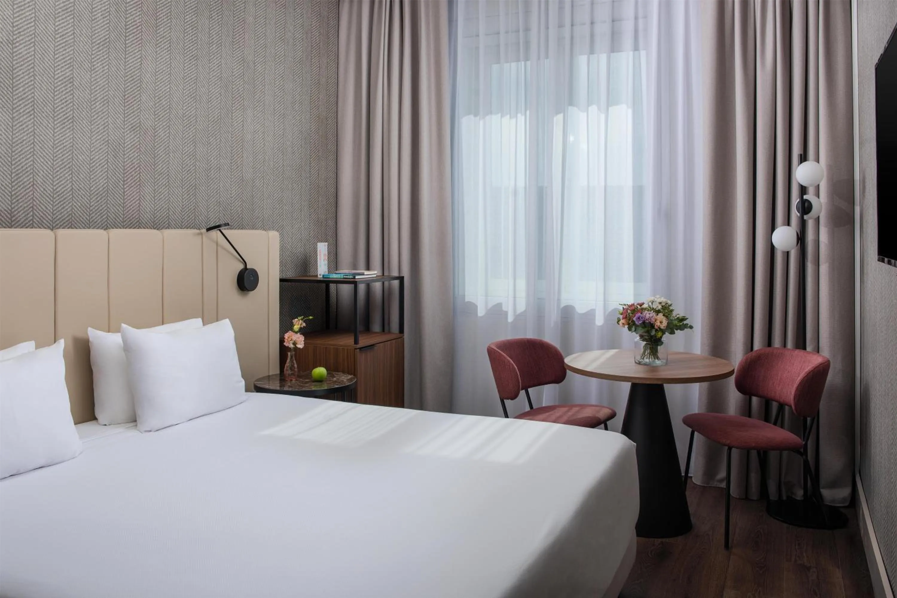 Bedroom, Bed in NH Pisa