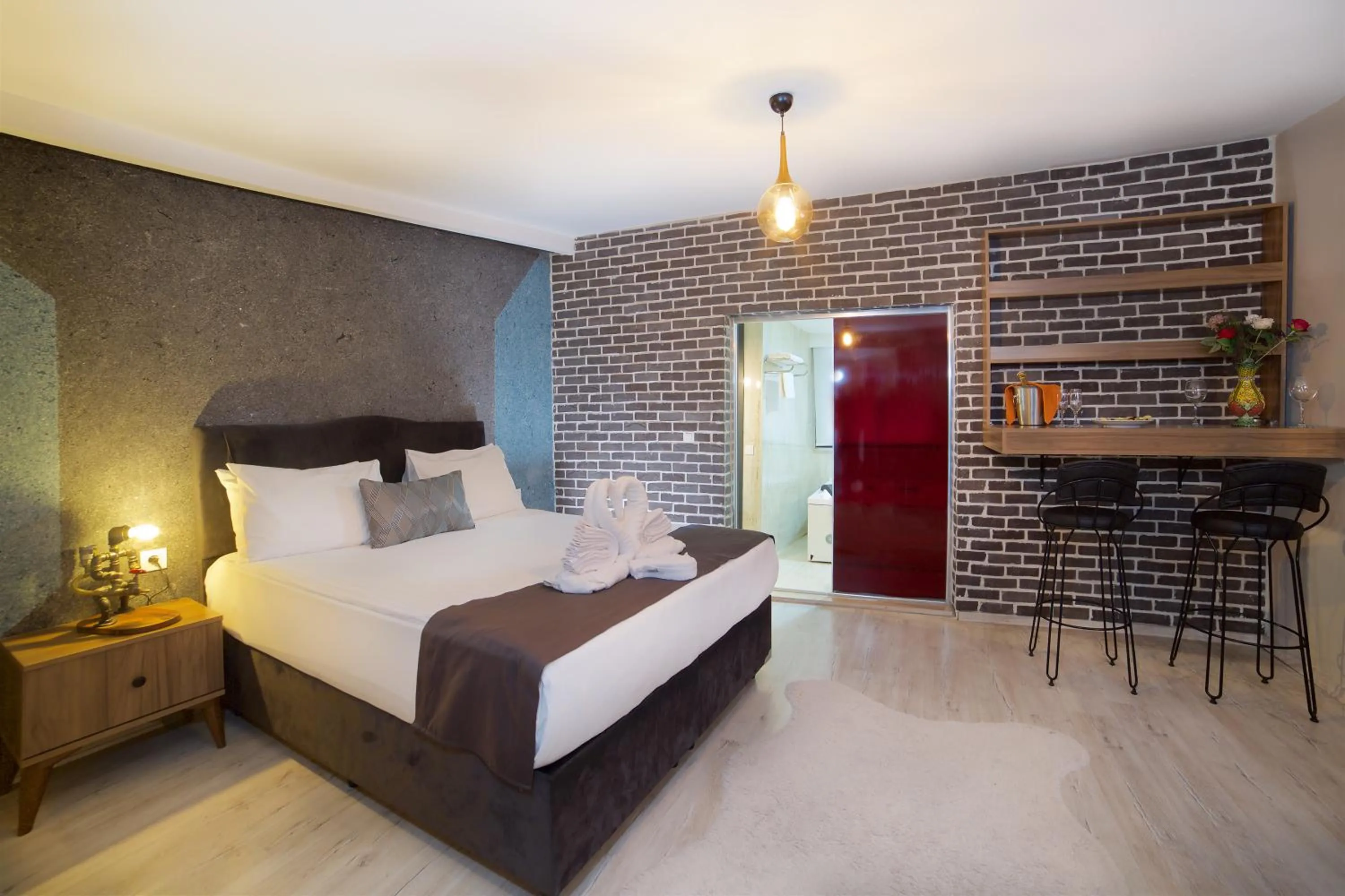 Bed in La Vida Old City Hotel