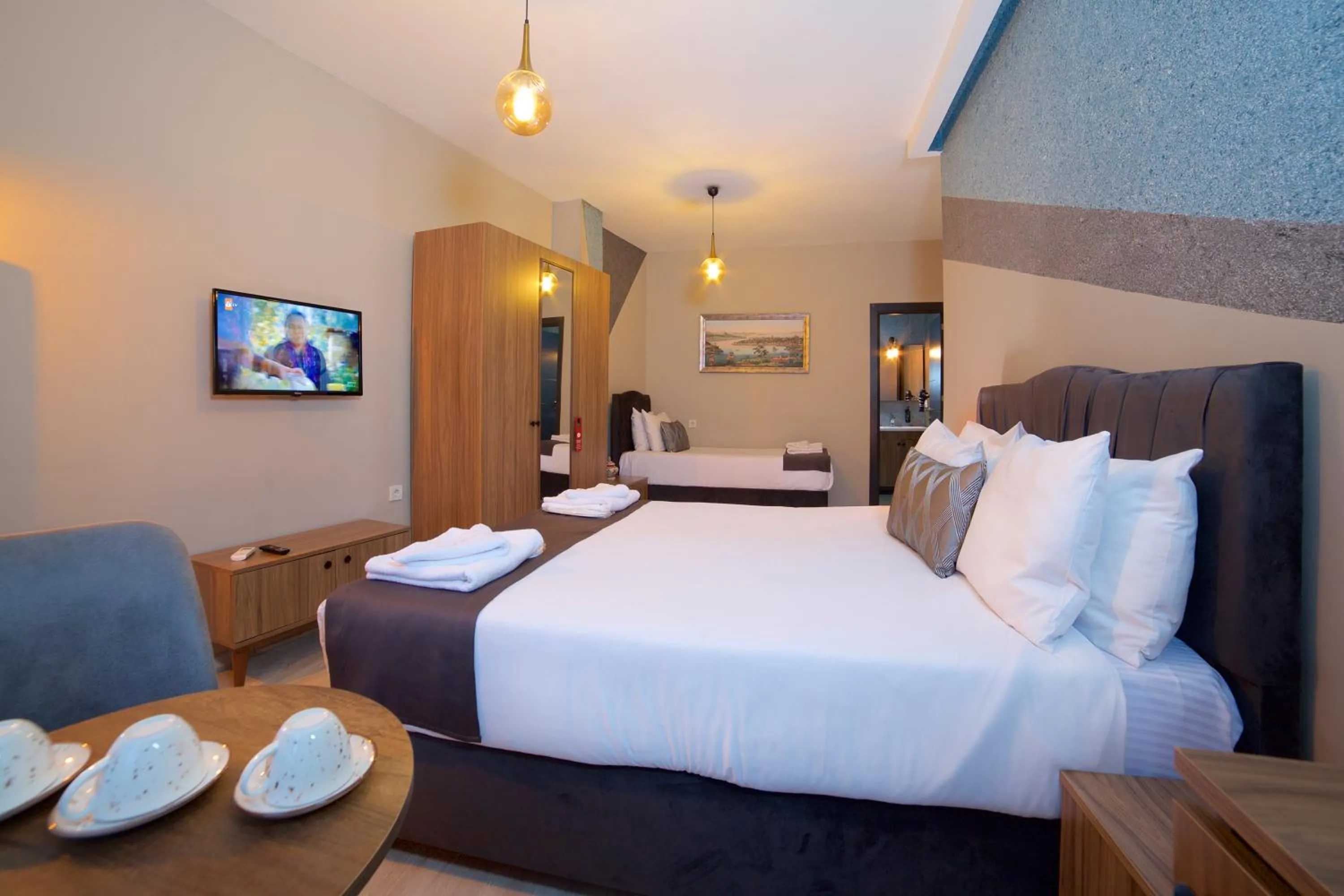 Bed in La Vida Old City Hotel