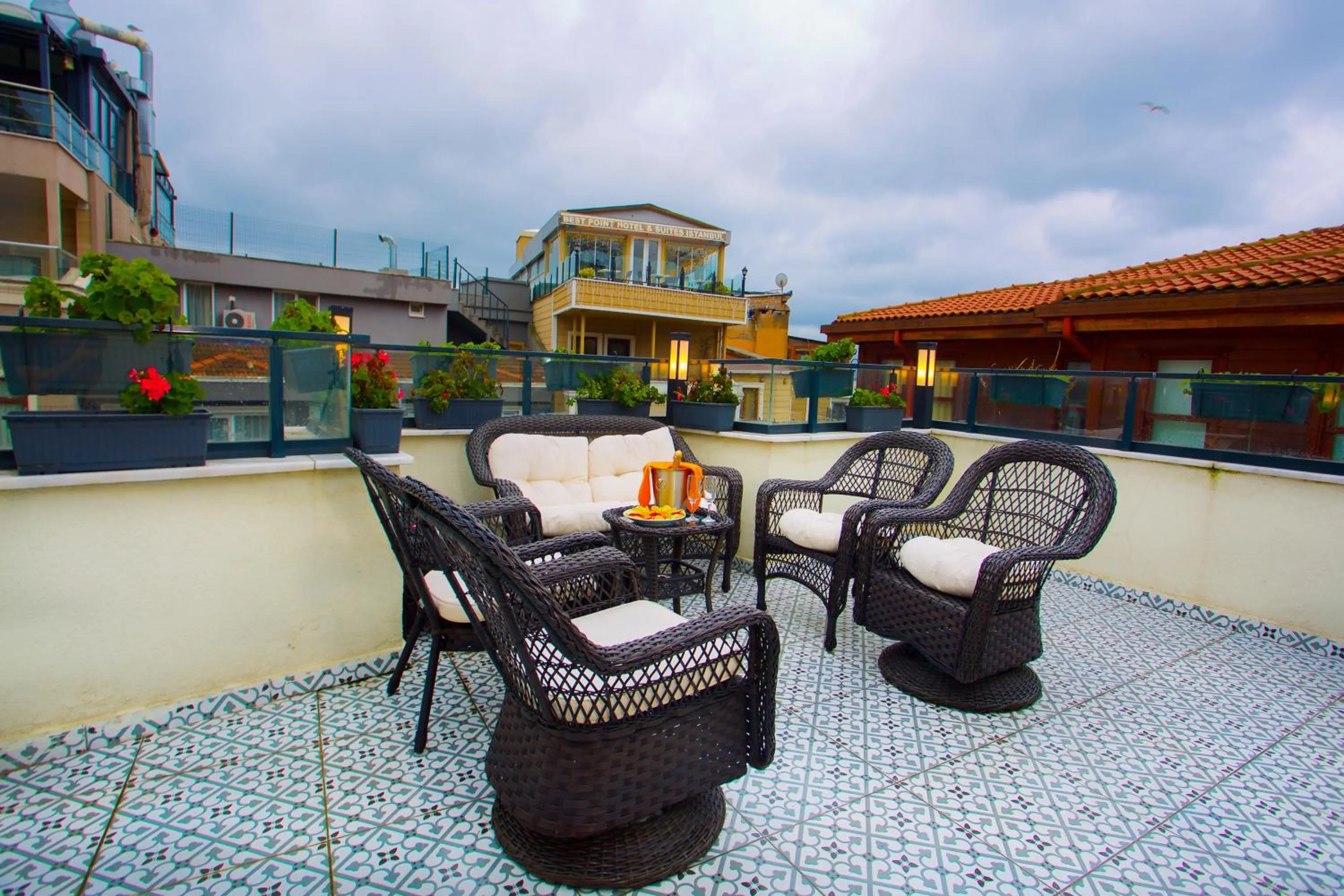 Day in La Vida Old City Hotel