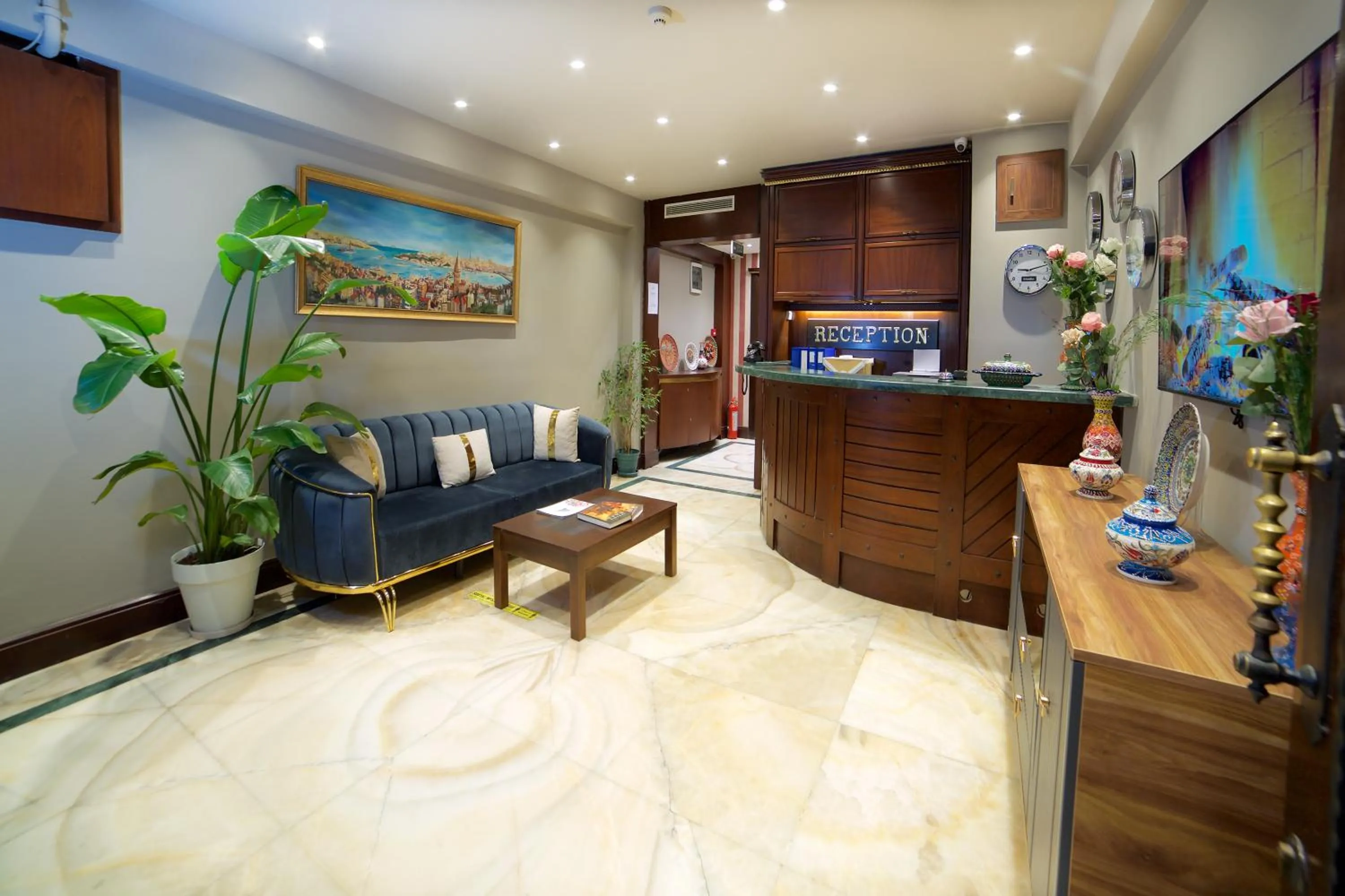 Lobby or reception in La Vida Old City Hotel