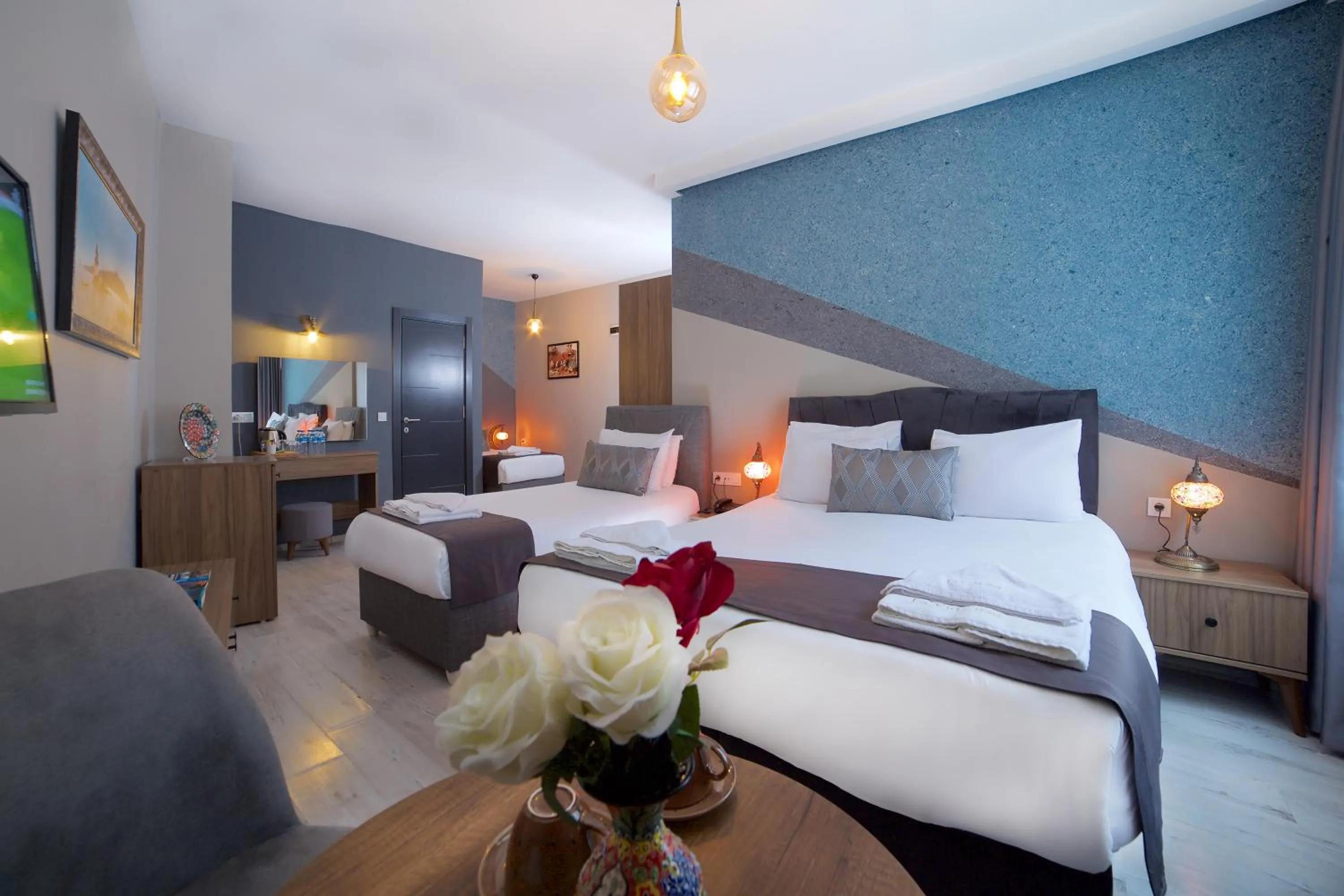 Bed in La Vida Old City Hotel