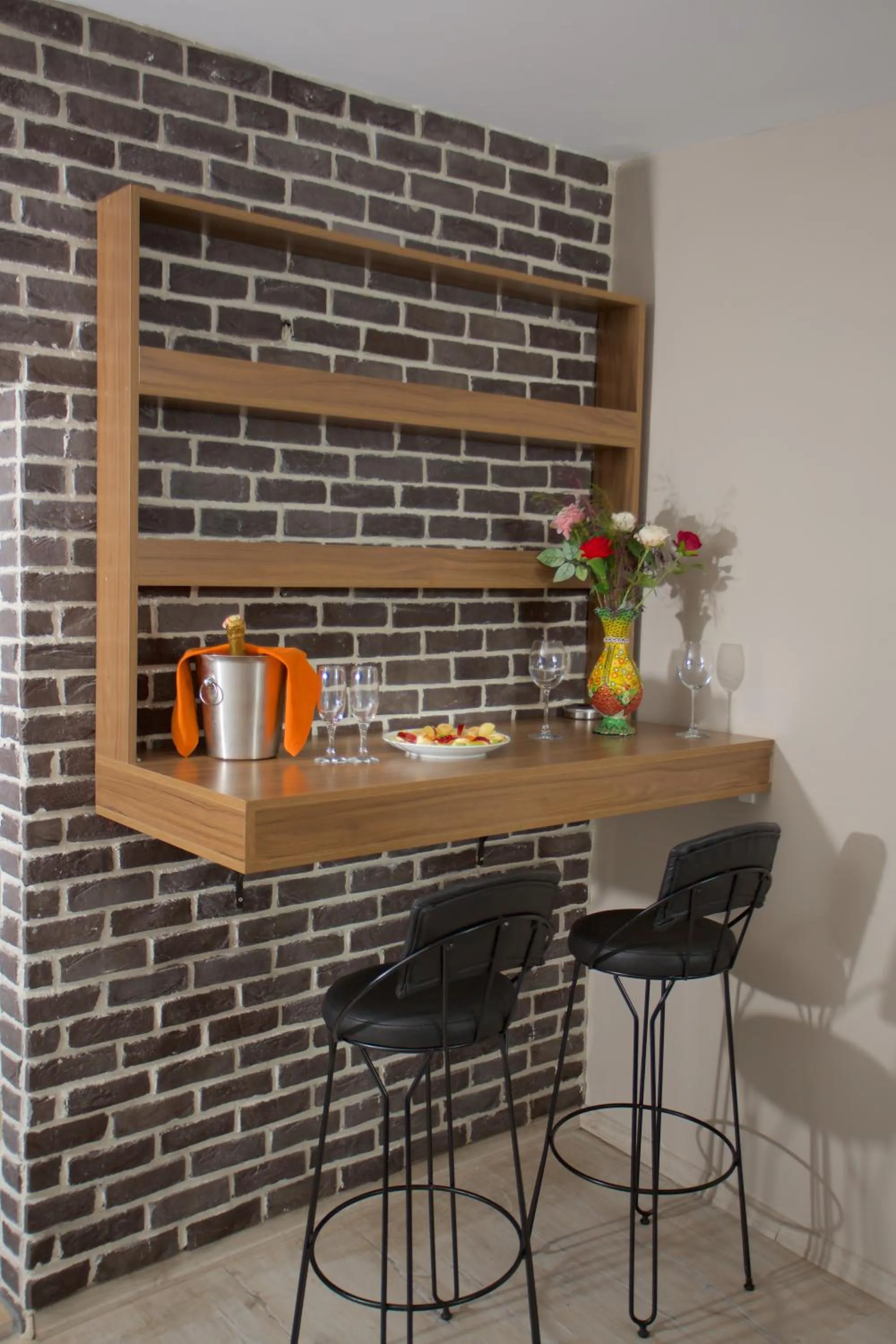 Coffee/tea facilities in La Vida Old City Hotel